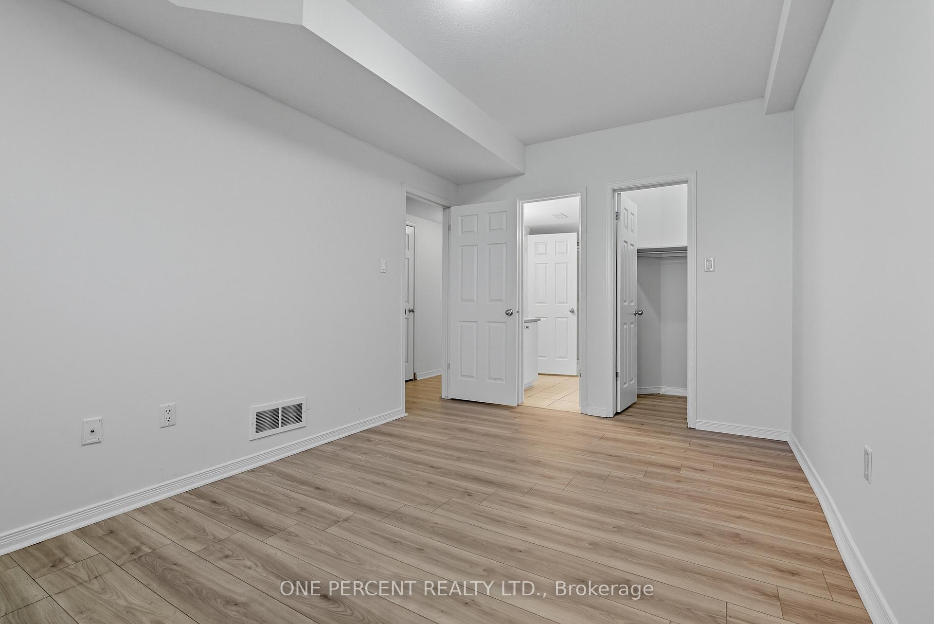 Photo 21 of 605 Reardon Private, Ottawa, Heron Gate/Industrial Park — HOMEH