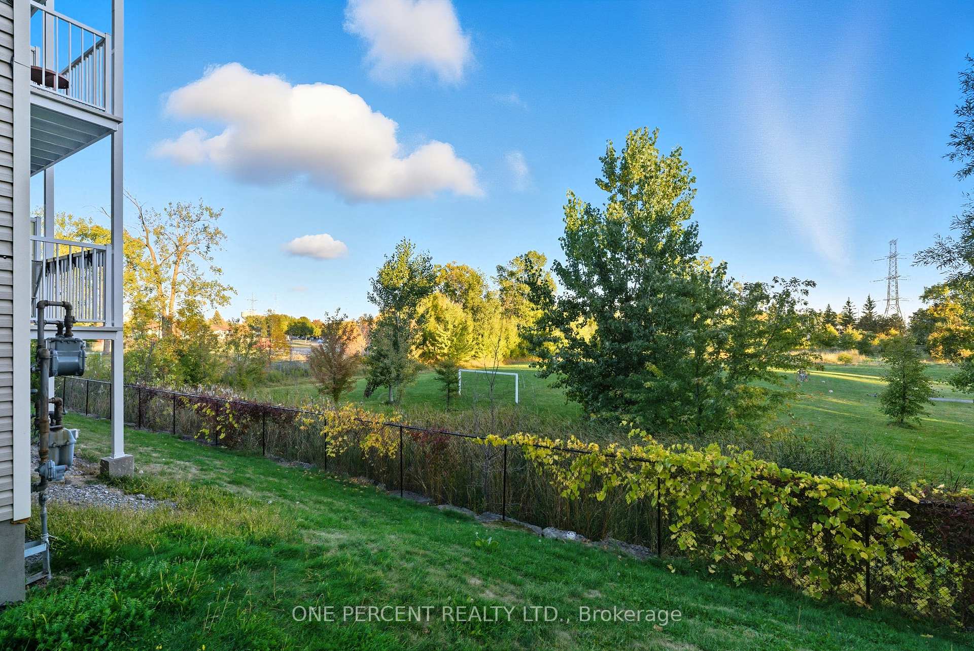 Photo 26 of 605 Reardon Private, Ottawa, Heron Gate/Industrial Park — HOMEH