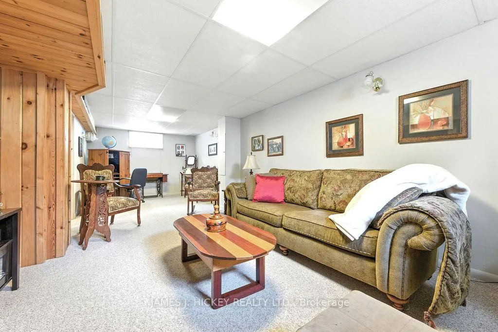 Photo 19 of 25 Laurentian Street, Deep River, Deep River — HOMEH