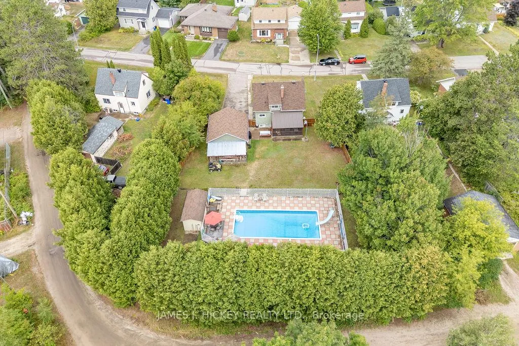 Photo 39 of 25 Laurentian Street, Deep River, Deep River — HOMEH
