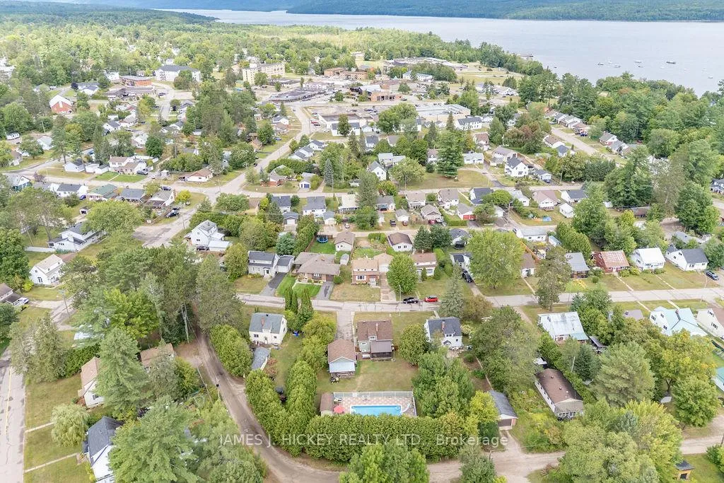 Photo 42 of 25 Laurentian Street, Deep River, Deep River — HOMEH