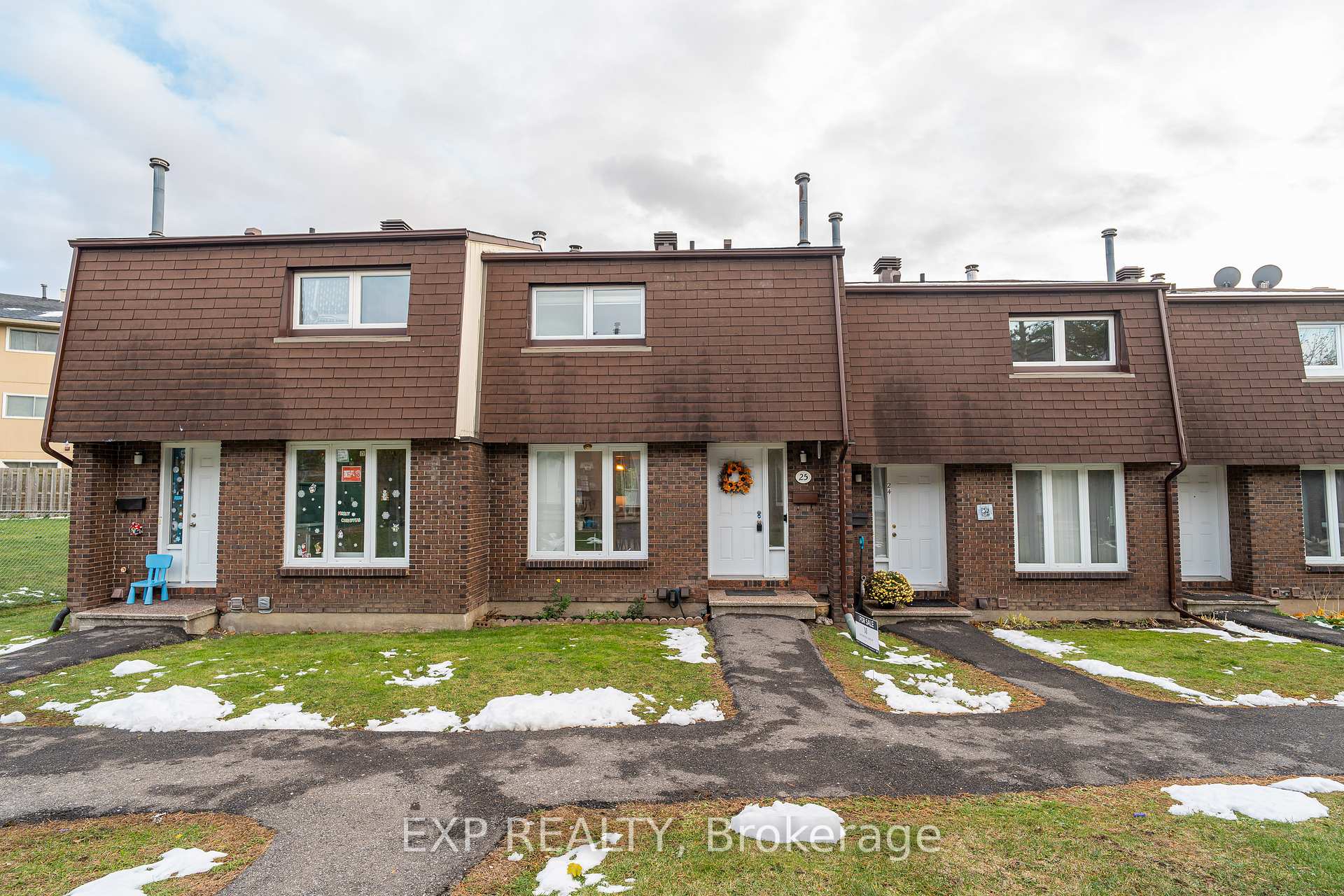 Photo 1 of Unit 25, 3333 Mccarthy Road, Ottawa, Hunt Club/Western Community — HOMEH