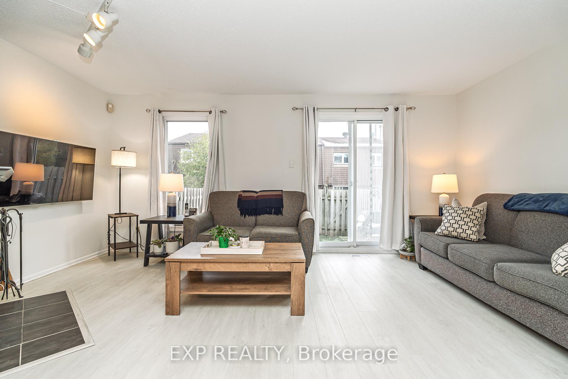 Photo 3 of Unit 25, 3333 Mccarthy Road, Ottawa, Hunt Club/Western Community — HOMEH