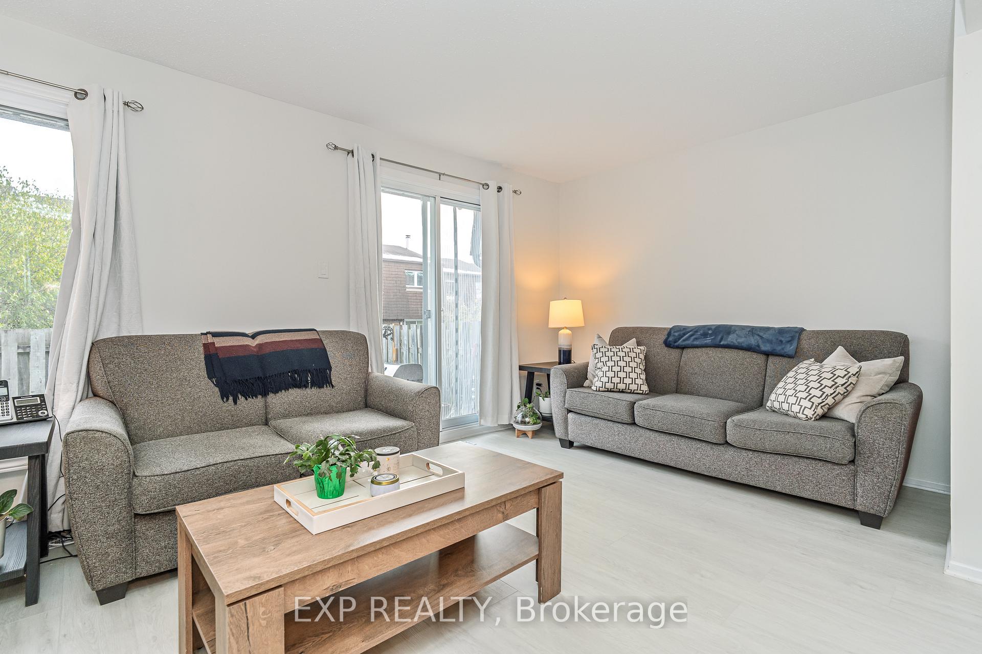 Photo 4 of Unit 25, 3333 Mccarthy Road, Ottawa, Hunt Club/Western Community — HOMEH