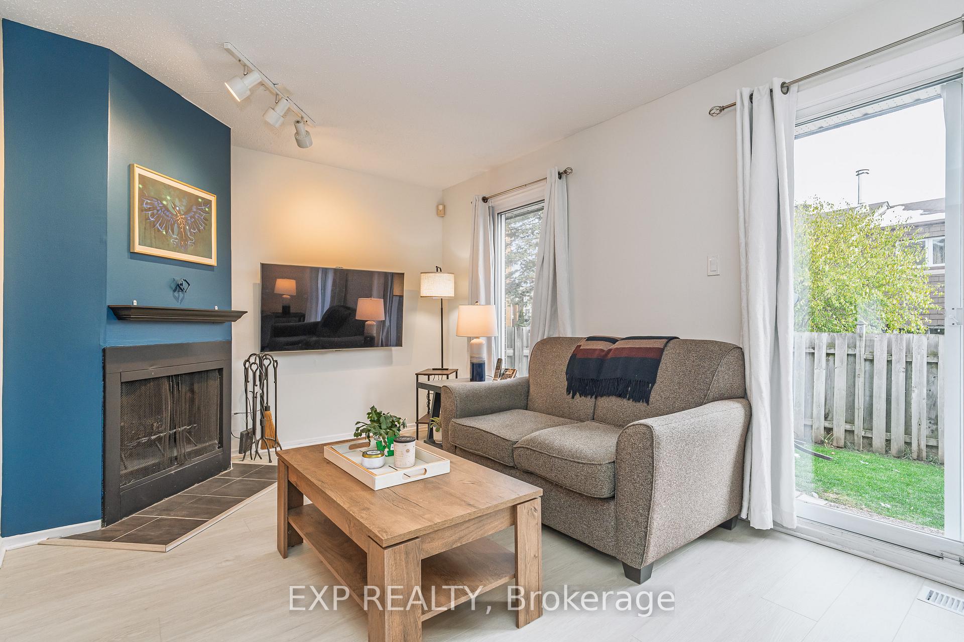 Photo 5 of Unit 25, 3333 Mccarthy Road, Ottawa, Hunt Club/Western Community — HOMEH