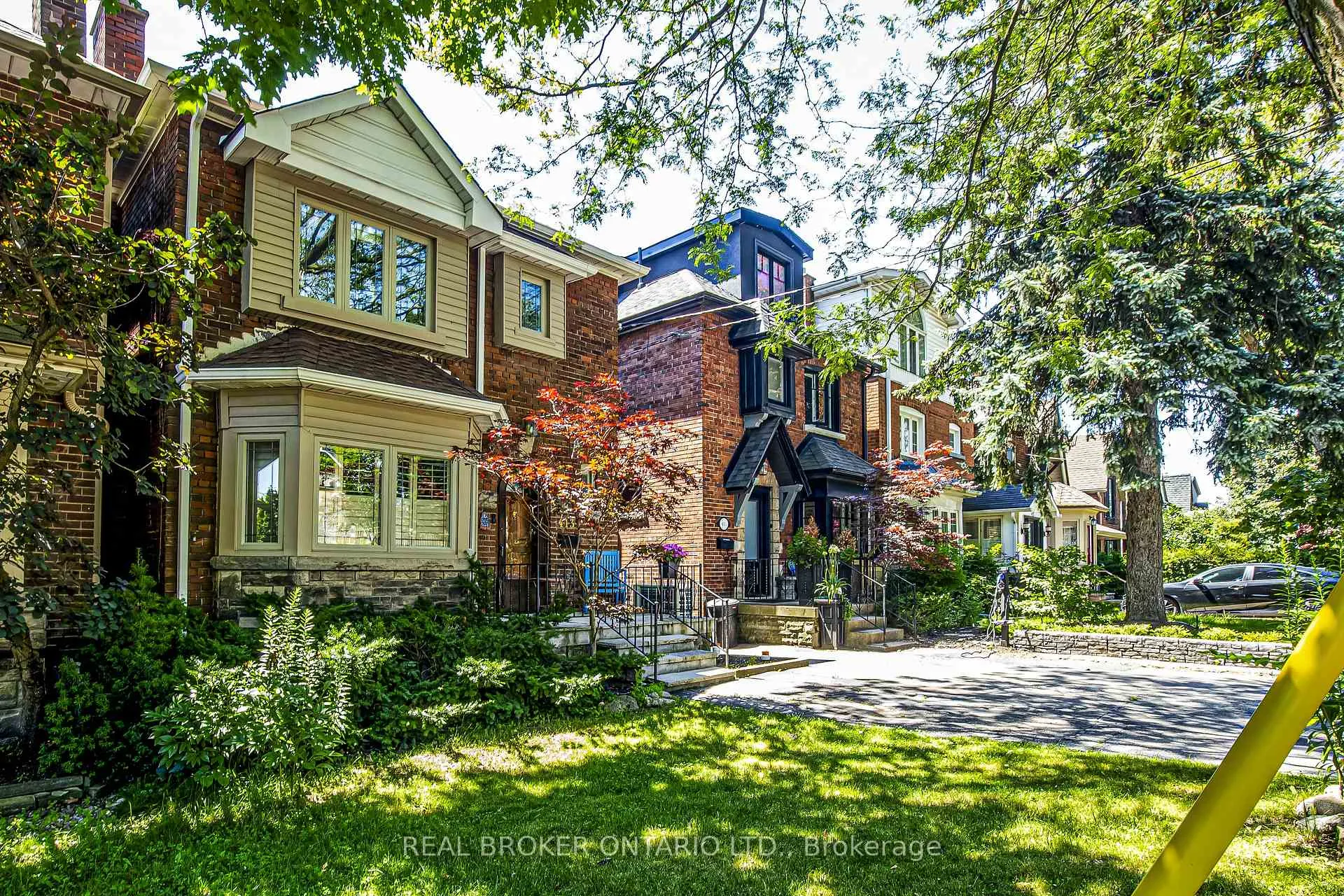 Photo 3 of 413 Roselawn Avenue, Toronto, Lawrence Park South — HOMEH