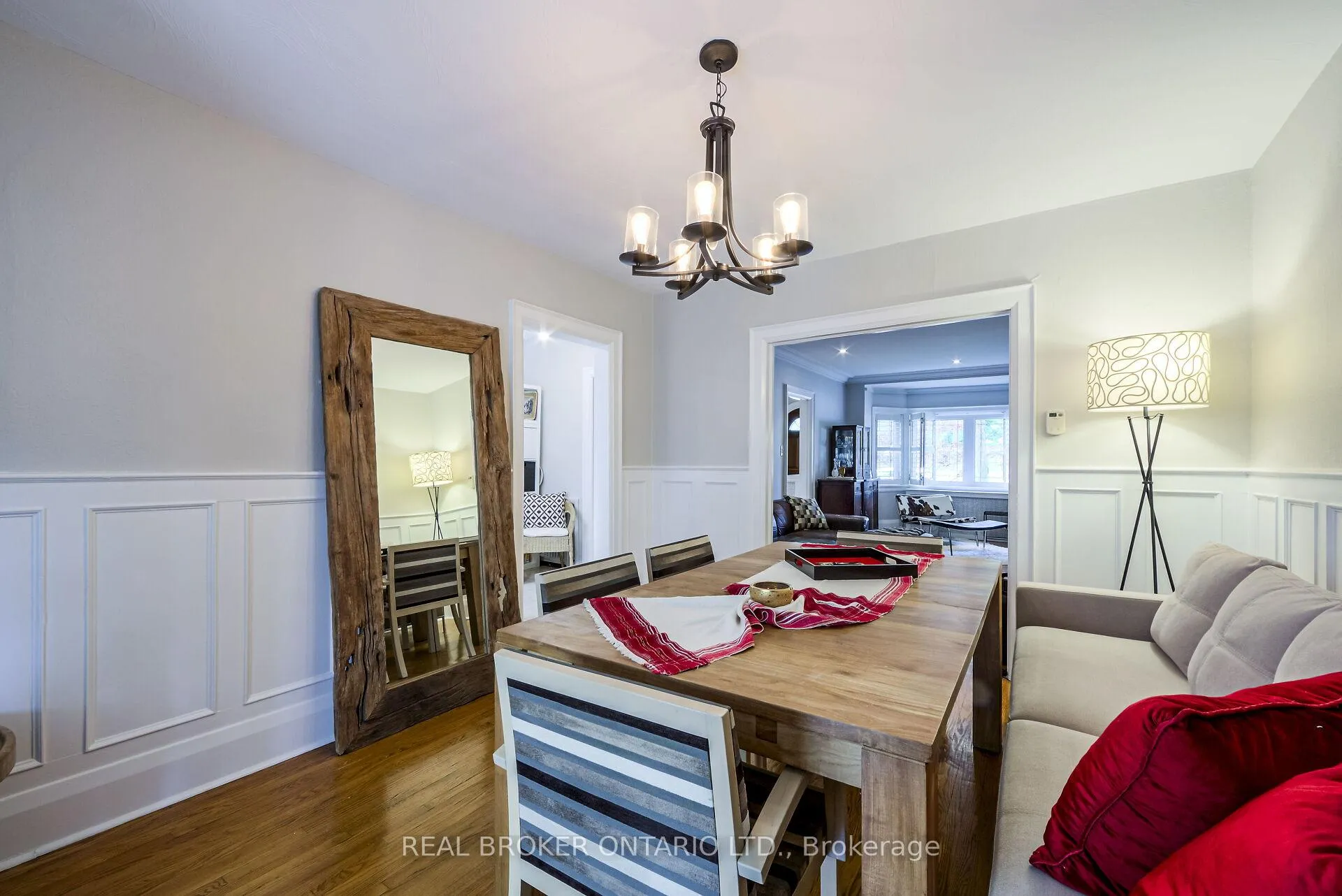 Photo 13 of 413 Roselawn Avenue, Toronto, Lawrence Park South — HOMEH