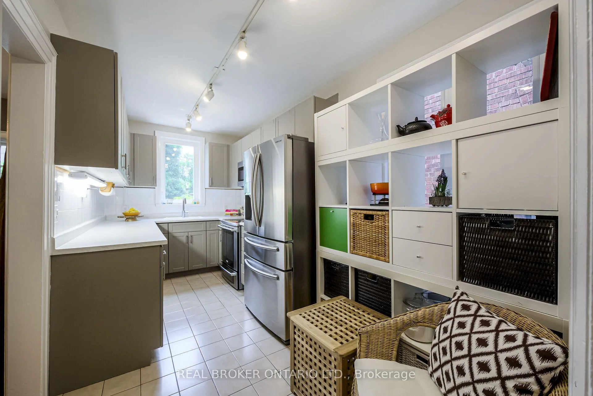 Photo 20 of 413 Roselawn Avenue, Toronto, Lawrence Park South — HOMEH
