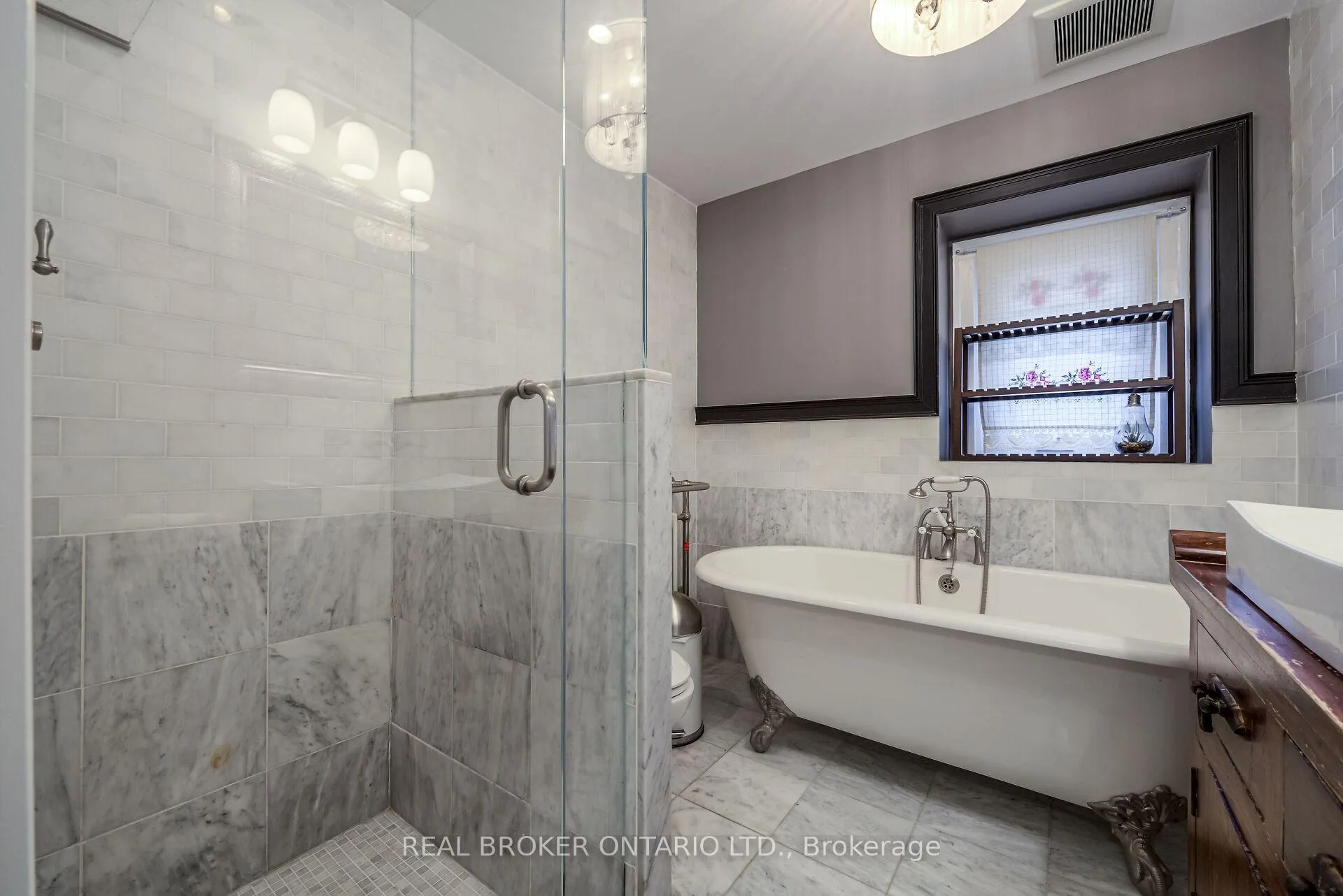 Photo 29 of 413 Roselawn Avenue, Toronto, Lawrence Park South — HOMEH
