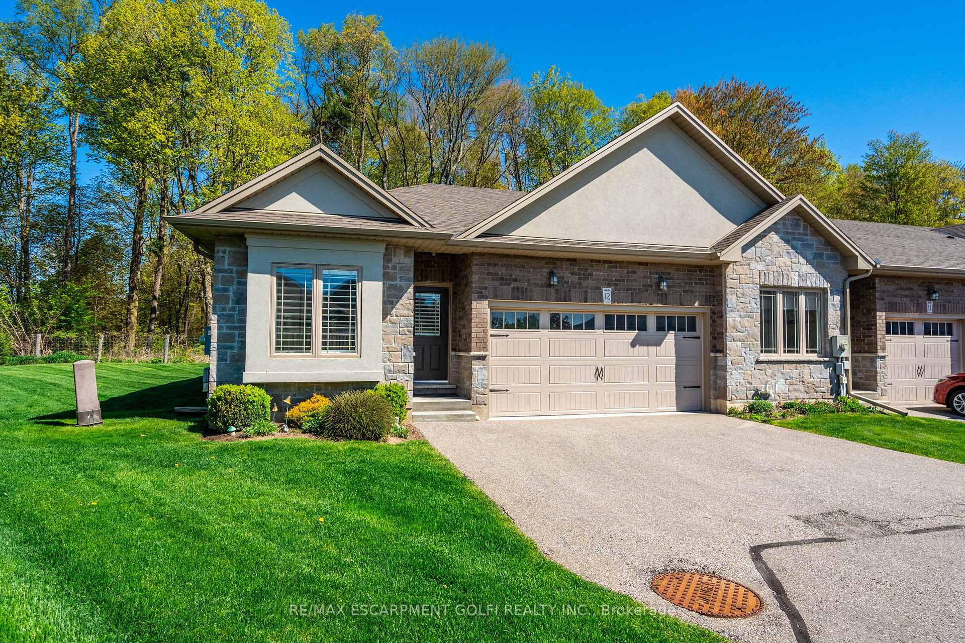 Photo 1 of Unit 12, 194 Donly Drive S, Norfolk, Simcoe — HOMEH
