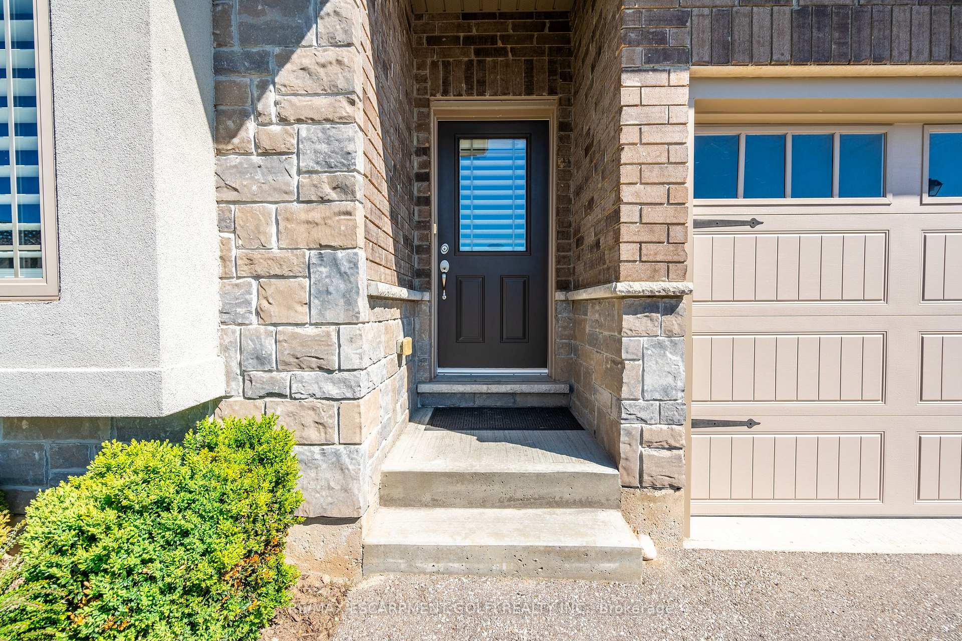 Photo 3 of Unit 12, 194 Donly Drive S, Norfolk, Simcoe — HOMEH