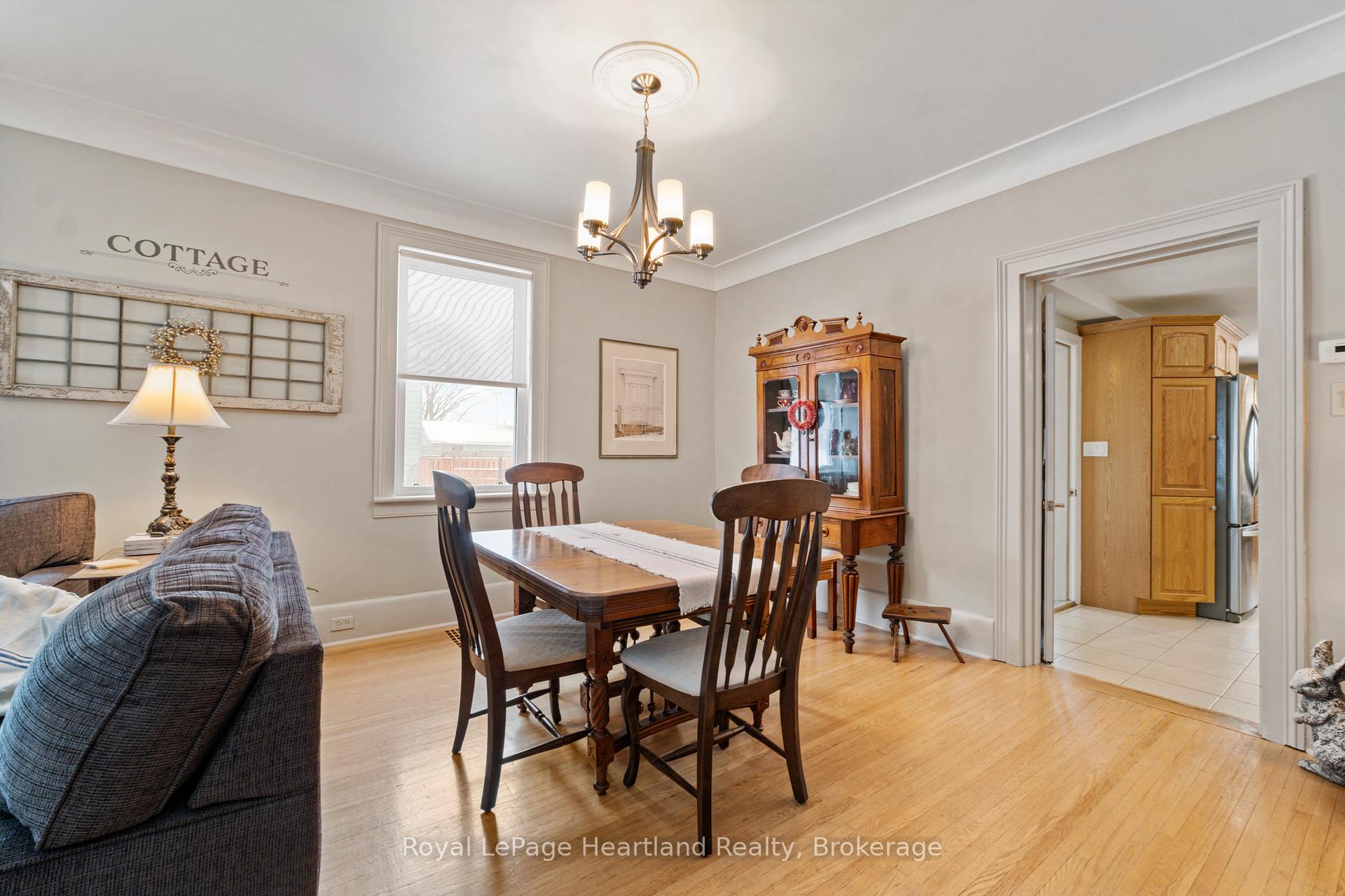 Photo 12 of 105 Quebec Street, Goderich, Goderich (Town) — HOMEH