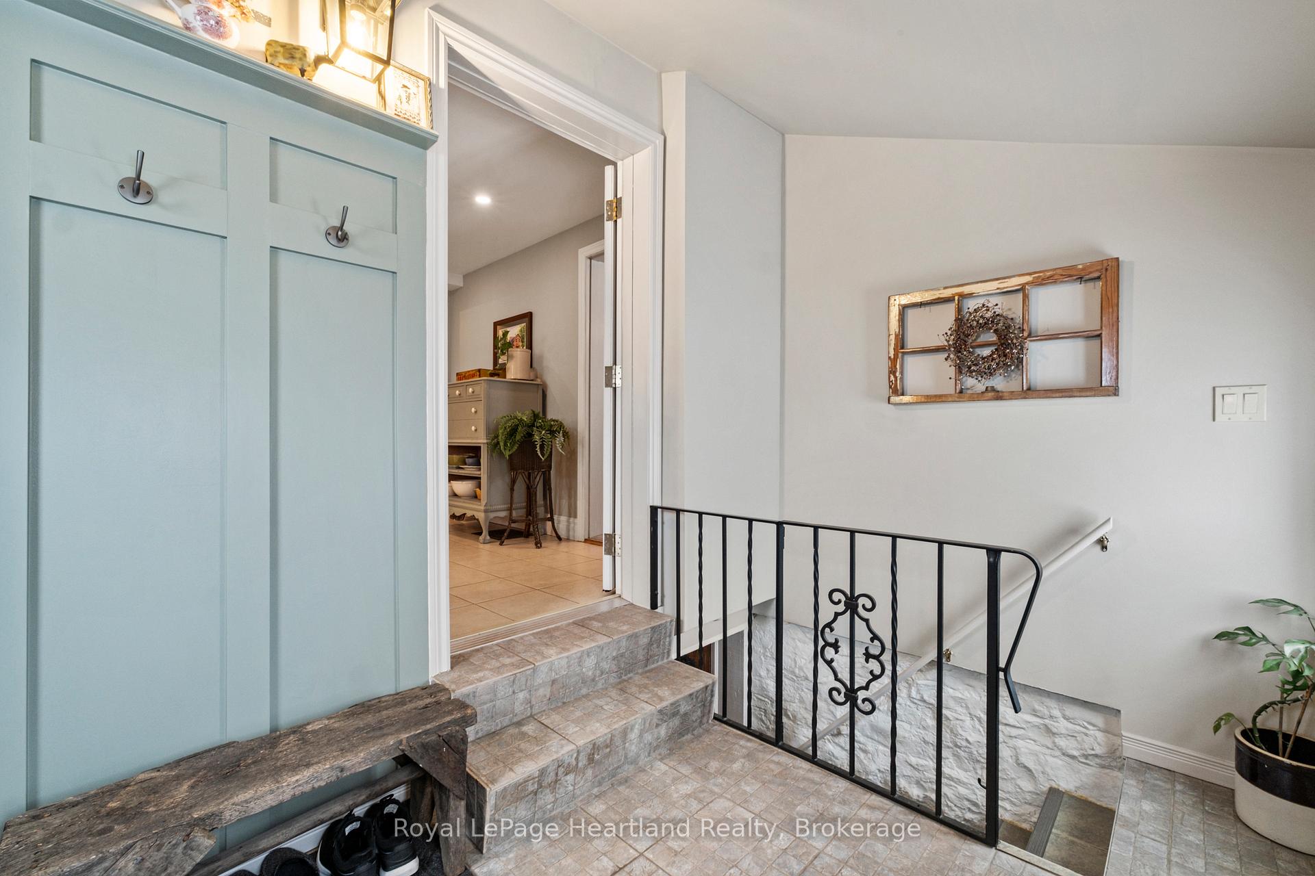 Photo 36 of 105 Quebec Street, Goderich, Goderich (Town) — HOMEH