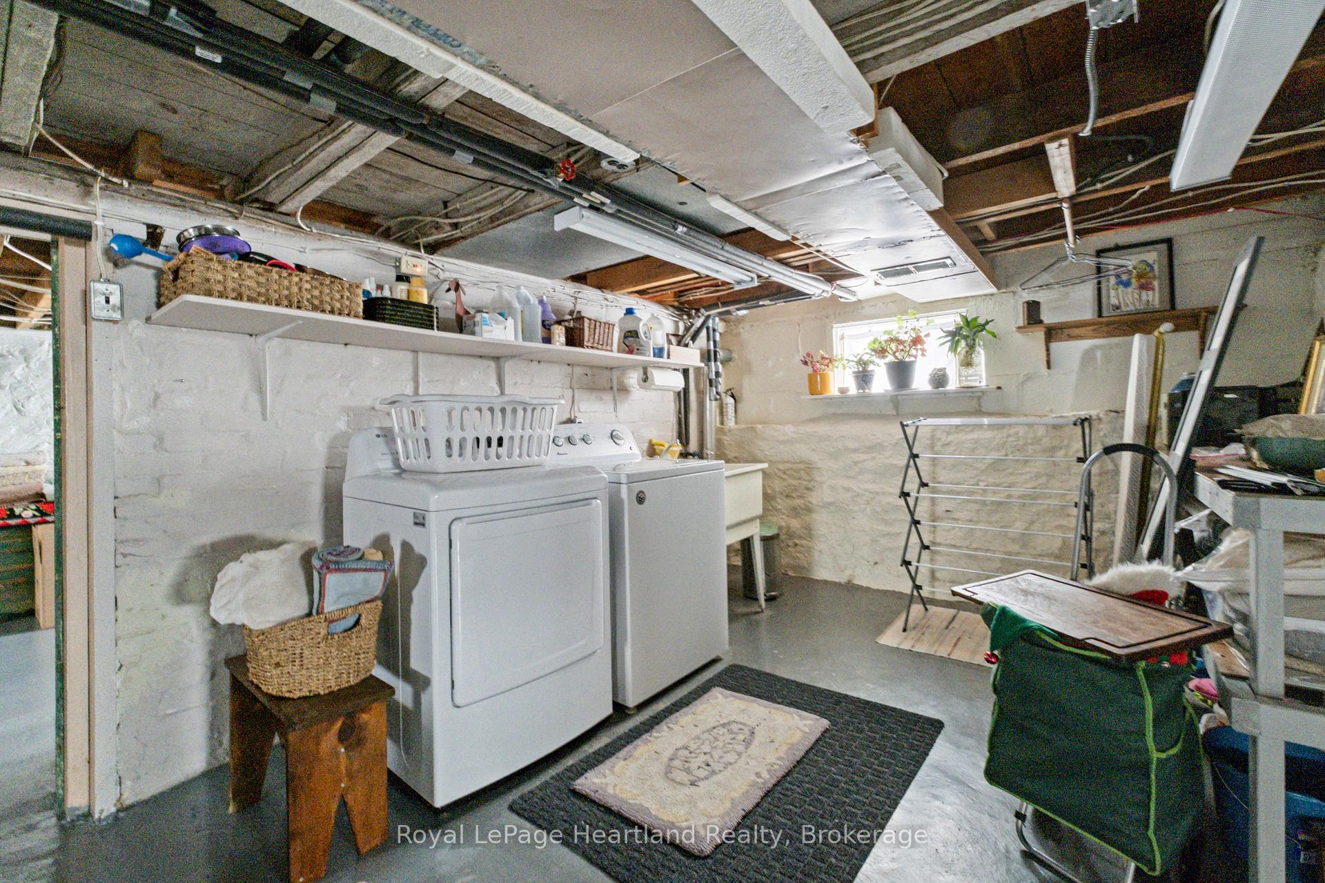 Photo 34 of 105 Quebec Street, Goderich, Goderich (Town) — HOMEH