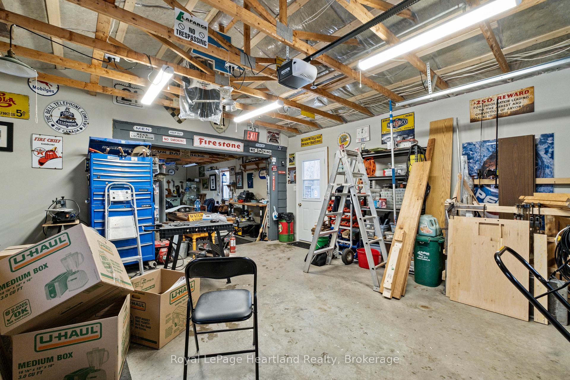 Photo 38 of 105 Quebec Street, Goderich, Goderich (Town) — HOMEH