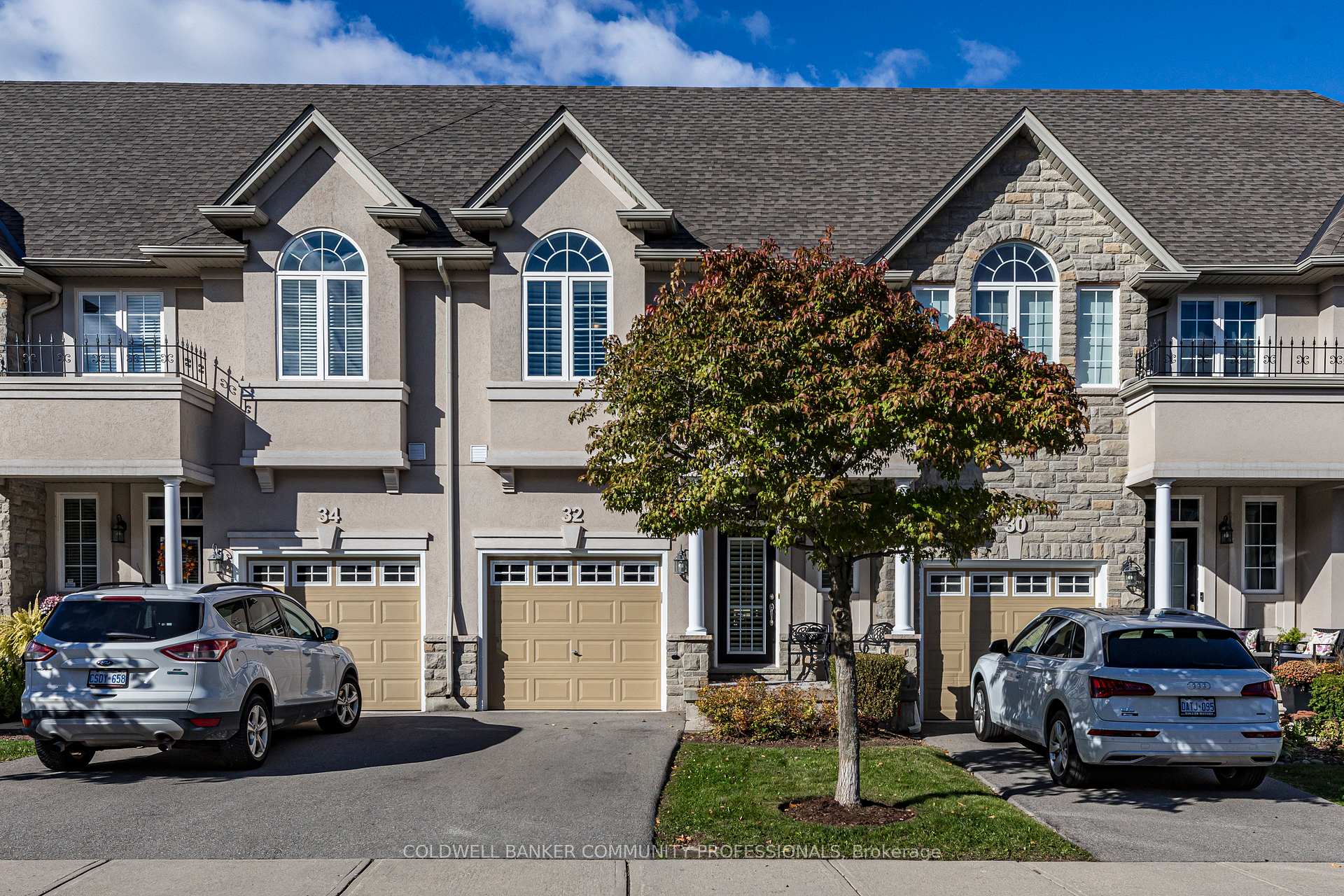 Front of 32 Forest Valley Crescent