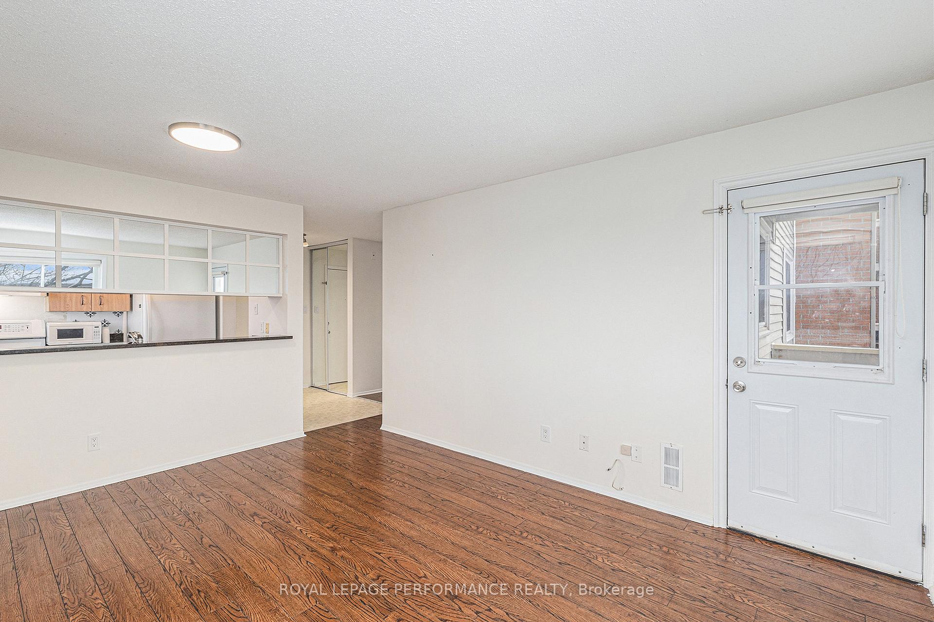 Photo 10 of Unit 216, 345 Centrum Boulevard, Ottawa, Bilberry Creek/Queenswood Heights — HOMEH