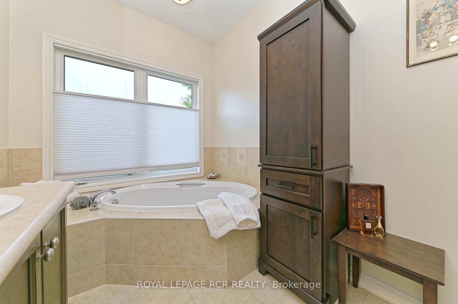 Photo 15 of Unit 174, 200 Kingfisher Drive, Mono, Rural Mono — HOMEH