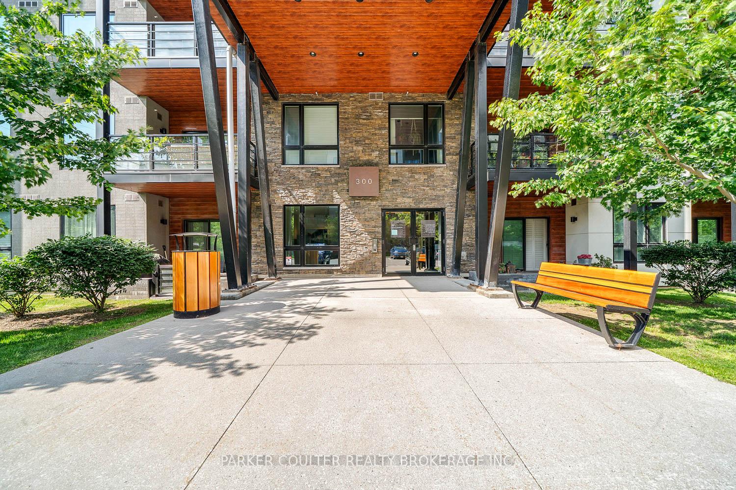Photo 2 of Unit 607, 300 Essa Road, Barrie, 400 West — HOMEH