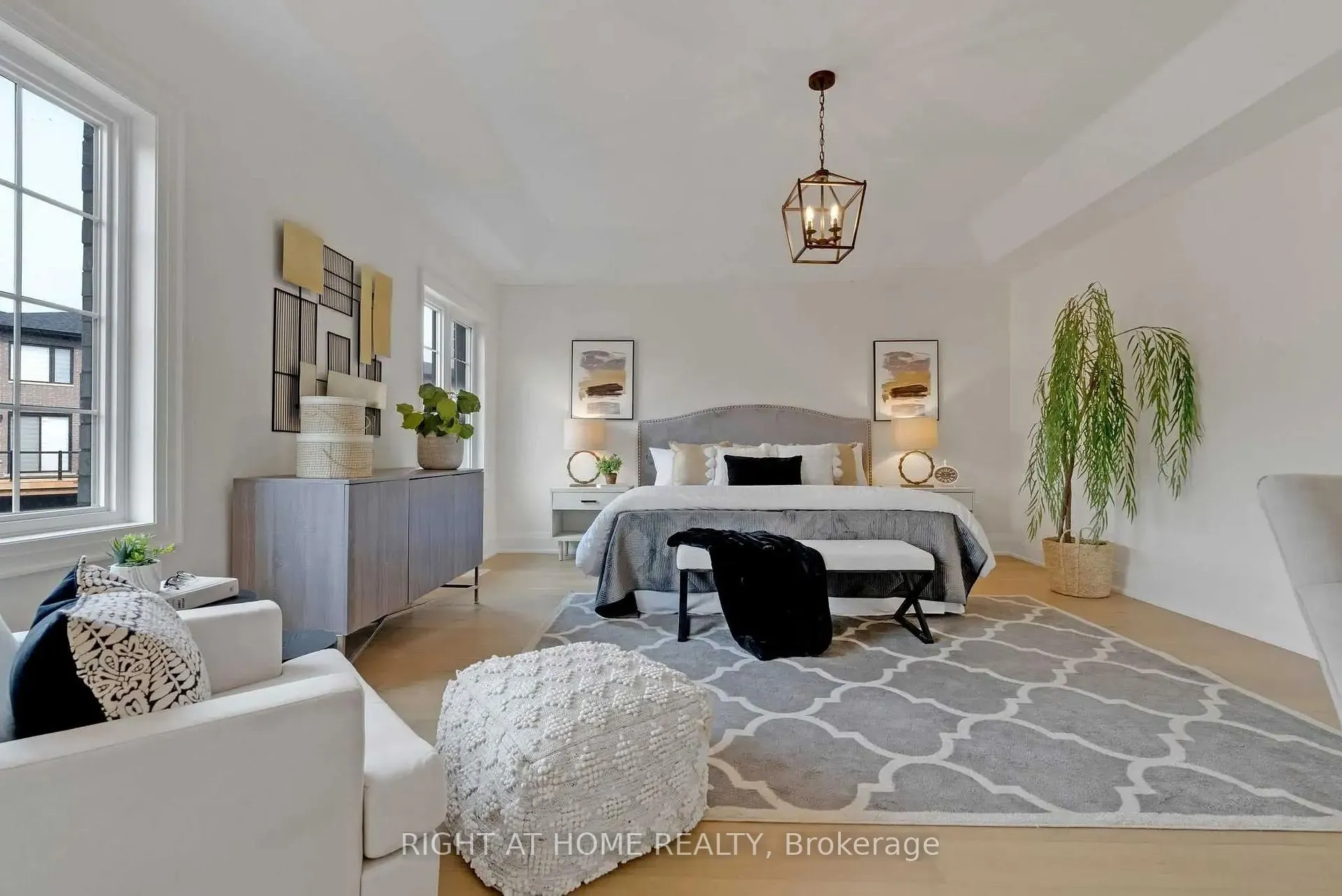 Photo 20 of 135 Courvier Crescent, Clarington, Bowmanville — HOMEH
