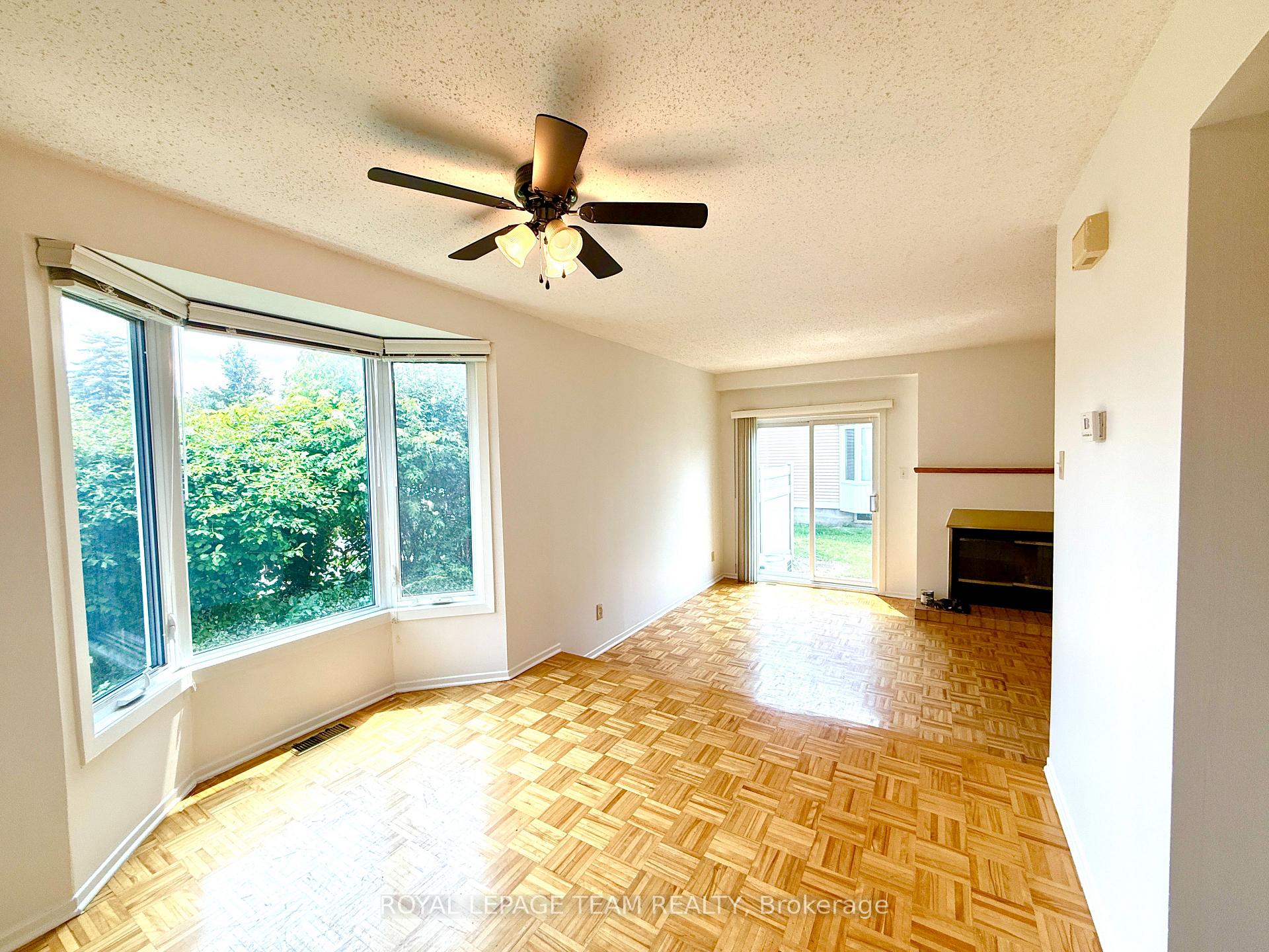 Photo 6 of Unit A, 14 Castlebrook Lane, Ottawa, Centrepointe — HOMEH