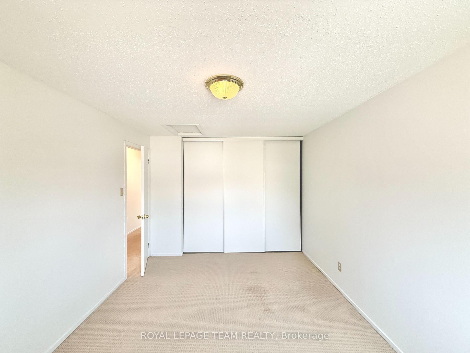 Photo 20 of Unit A, 14 Castlebrook Lane, Ottawa, Centrepointe — HOMEH
