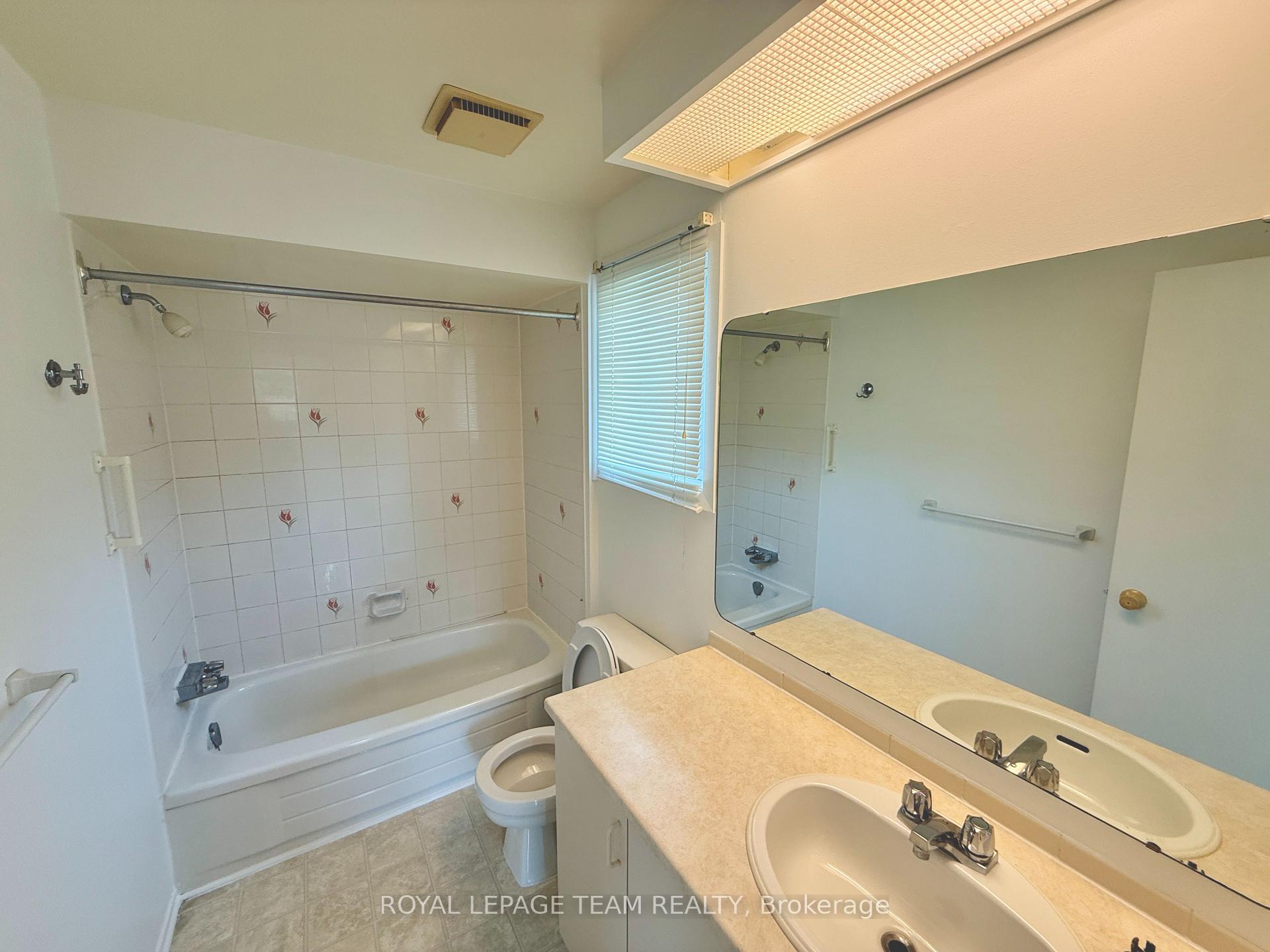 Photo 24 of Unit A, 14 Castlebrook Lane, Ottawa, Centrepointe — HOMEH
