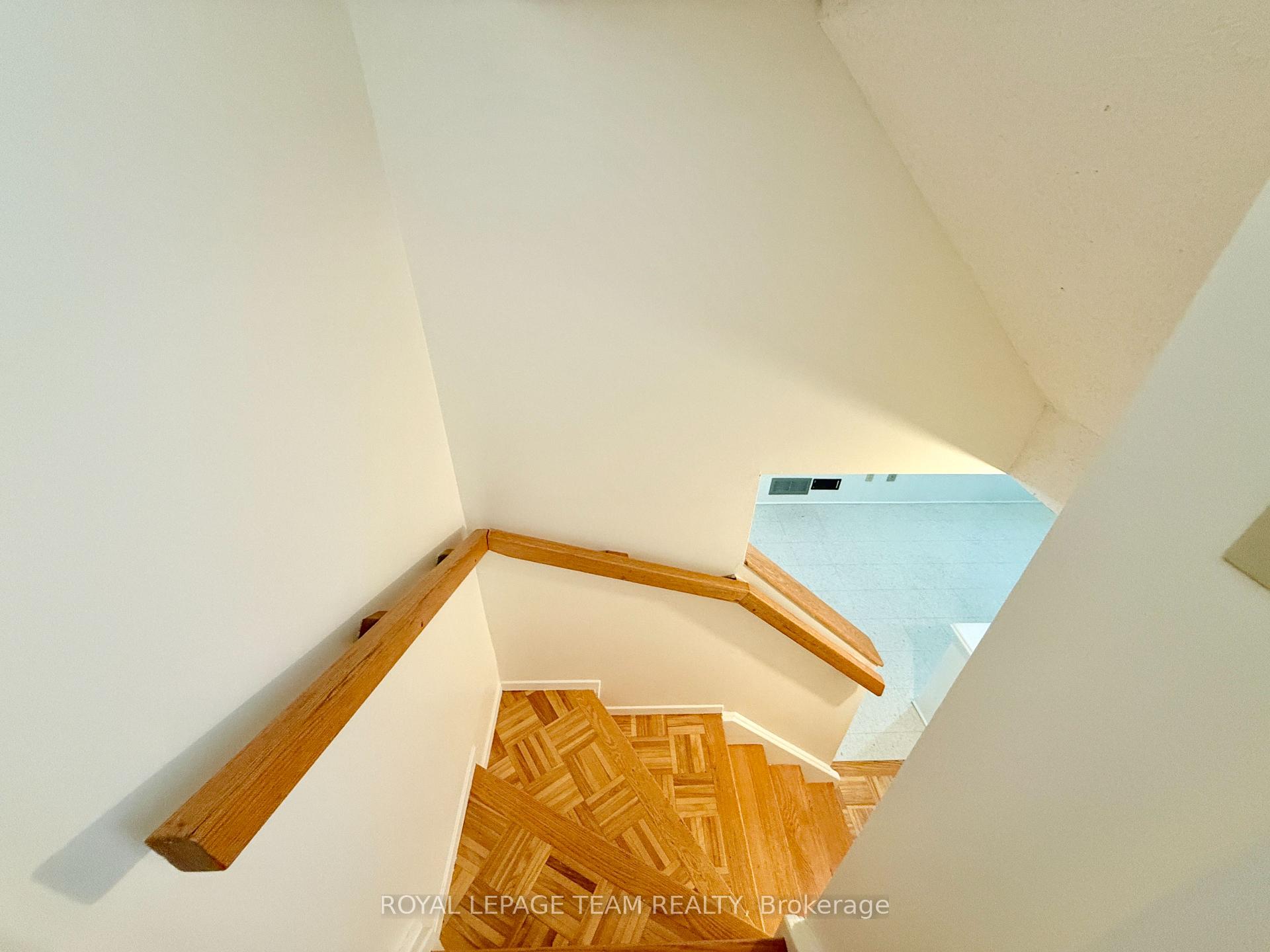 Photo 26 of Unit A, 14 Castlebrook Lane, Ottawa, Centrepointe — HOMEH
