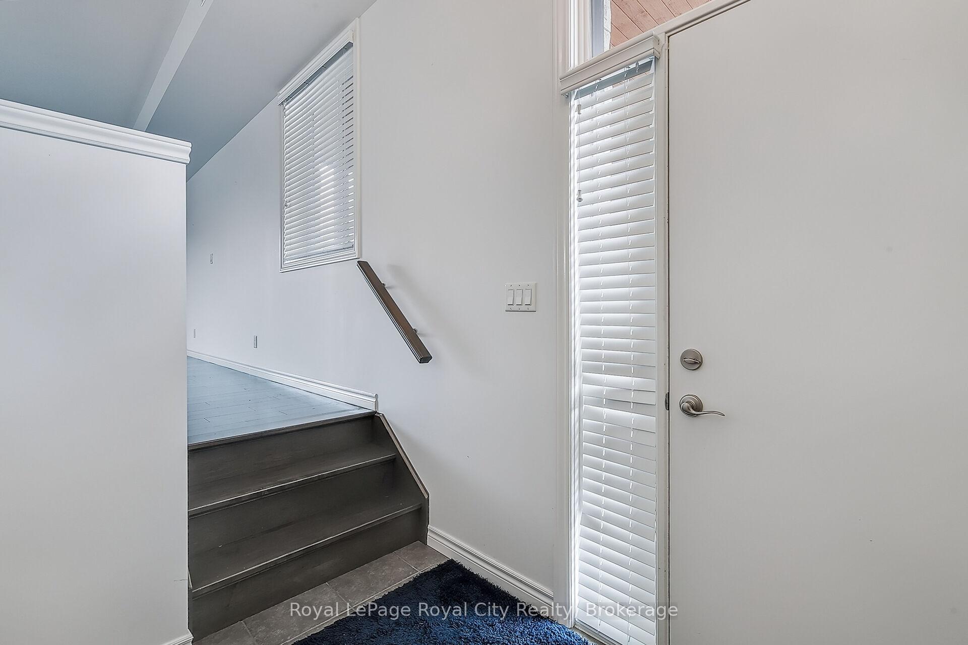 Photo 4 of Unit 2, 32 Arkell Road, Guelph, Kortright East — HOMEH