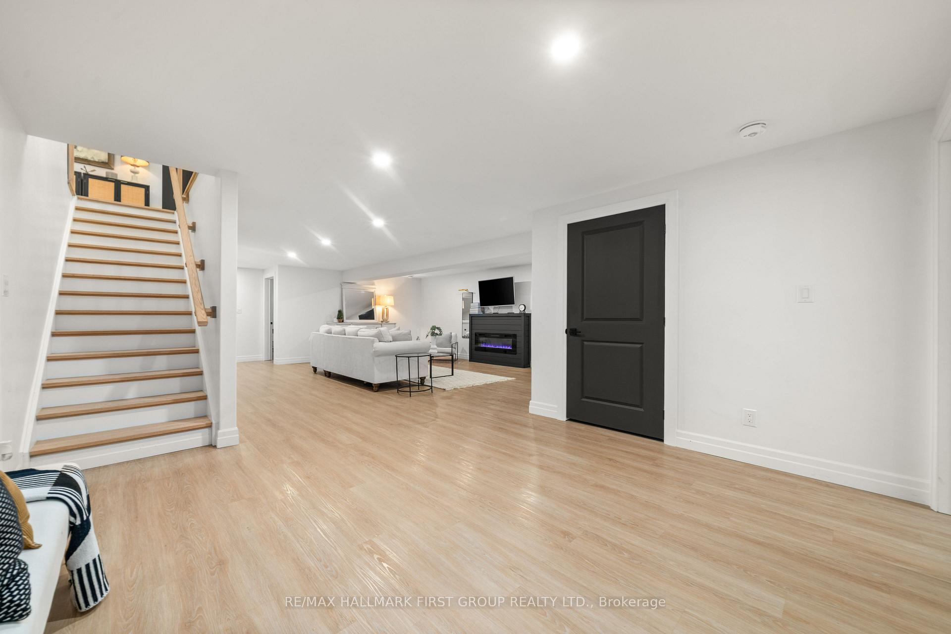 Photo 32 of 376 Whites Road, Brighton, Rural Brighton — HOMEH