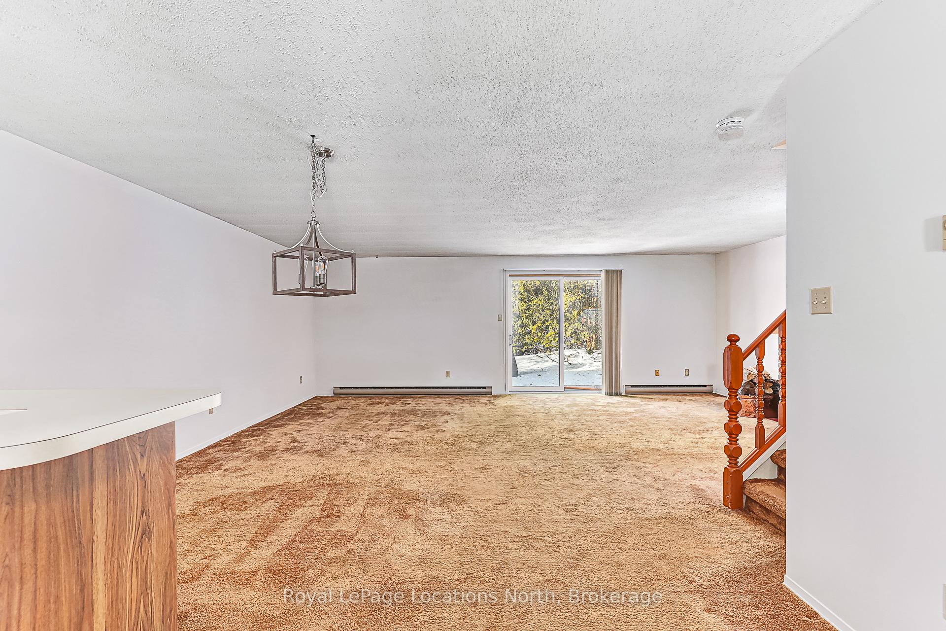 Photo 5 of 147 Escarpment Crescent, Collingwood — HOMEH