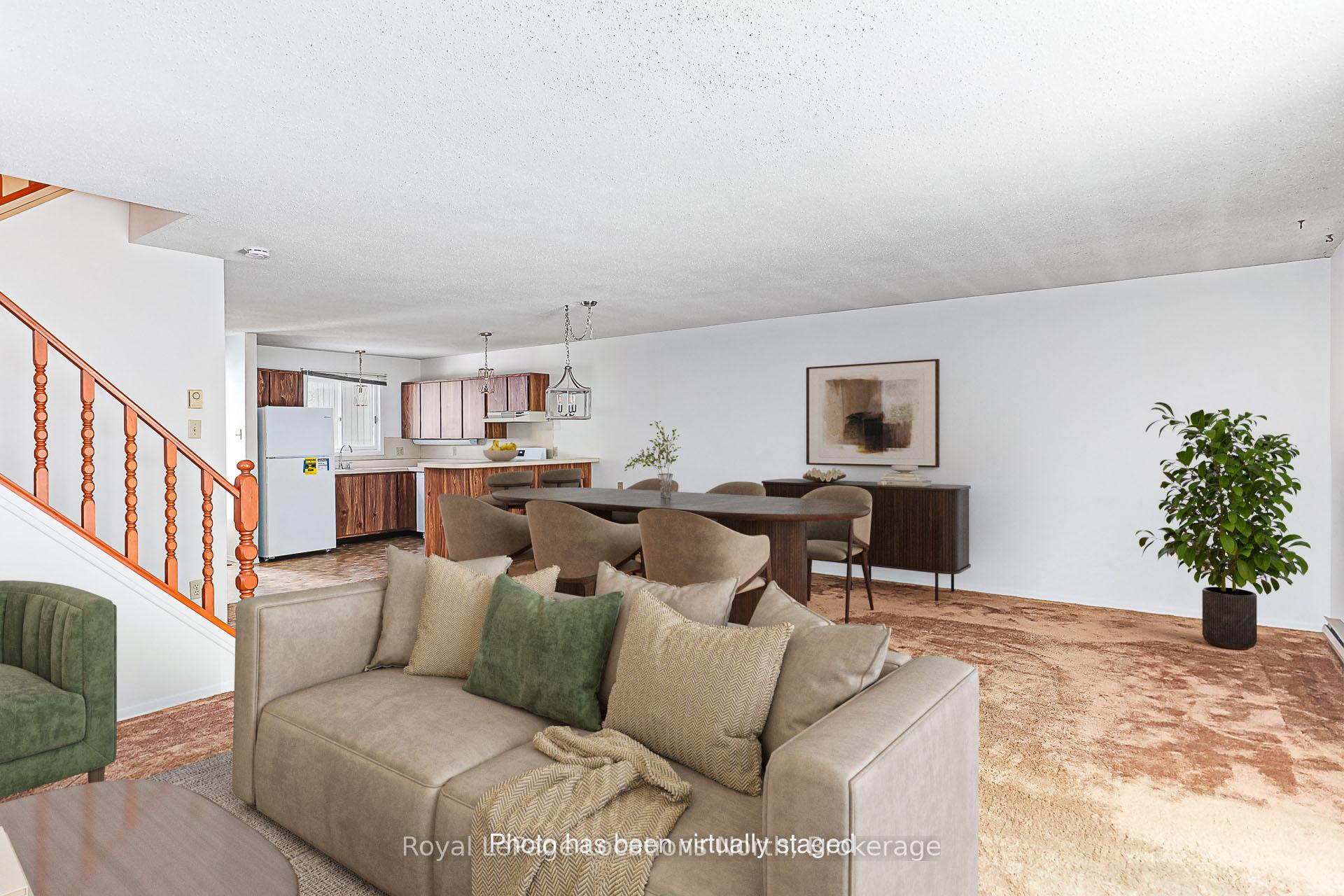 Photo 8 of 147 Escarpment Crescent, Collingwood — HOMEH