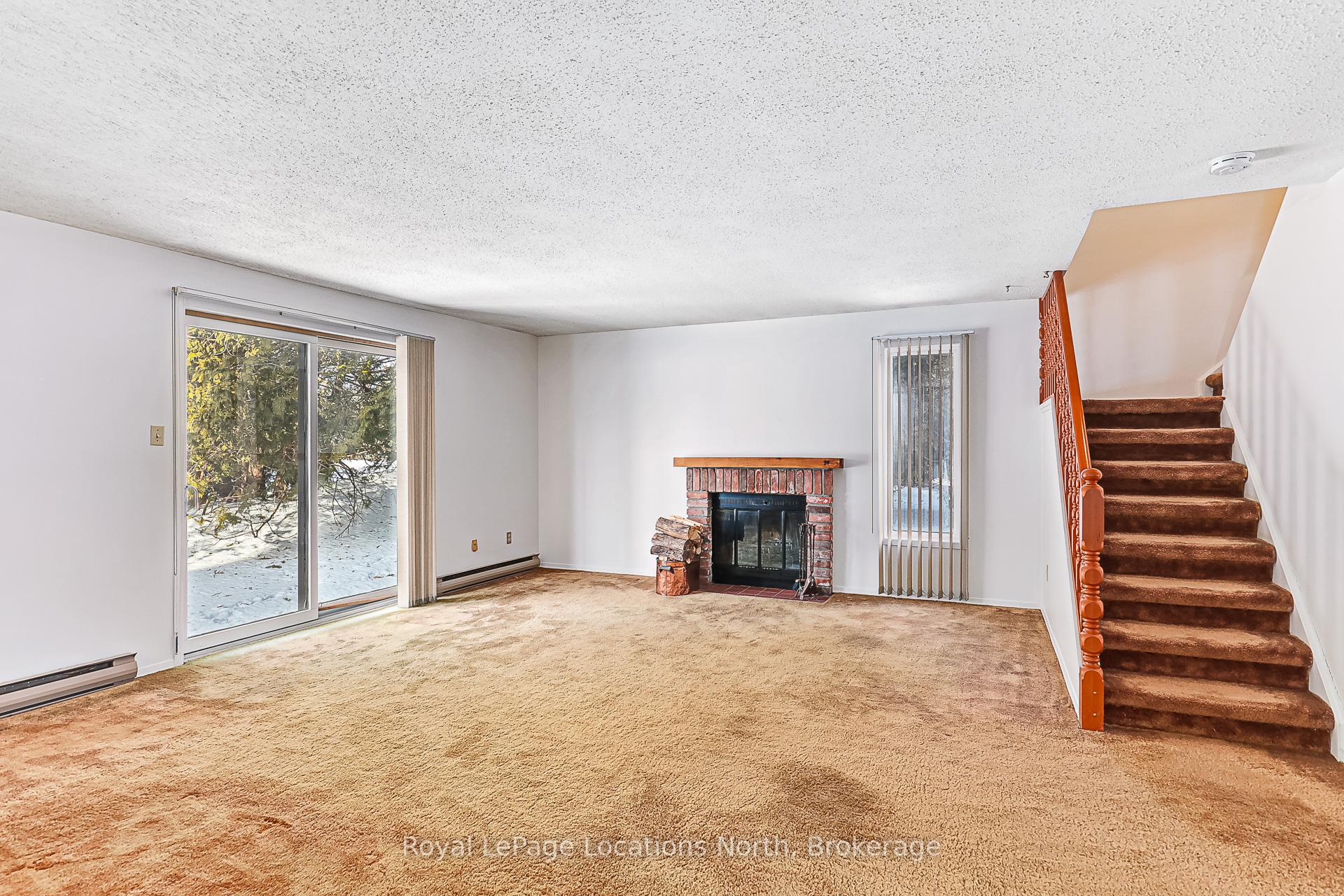 Photo 15 of 147 Escarpment Crescent, Collingwood — HOMEH