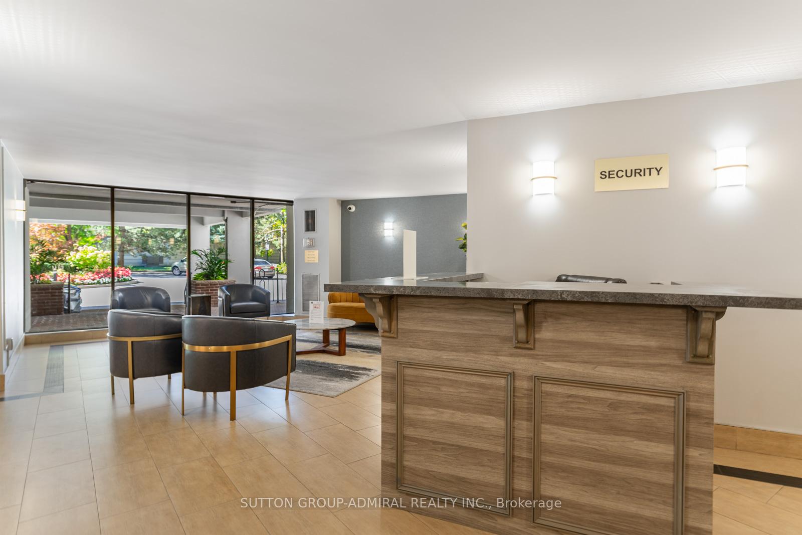 Photo 3 of Unit 415, 5 Shady Golfway, Toronto, Flemingdon Park — HOMEH