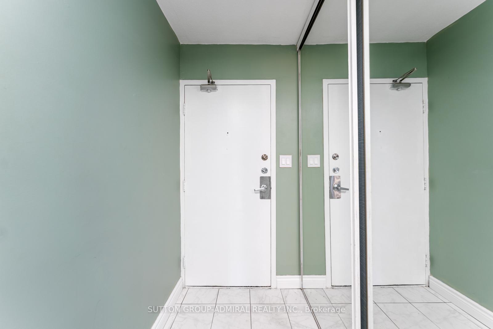 Photo 6 of Unit 415, 5 Shady Golfway, Toronto, Flemingdon Park — HOMEH