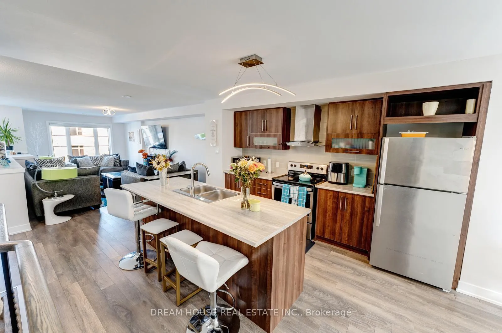 Photo 12 of Unit 108, 71 Donald Fleming Way, Whitby, Pringle Creek — HOMEH