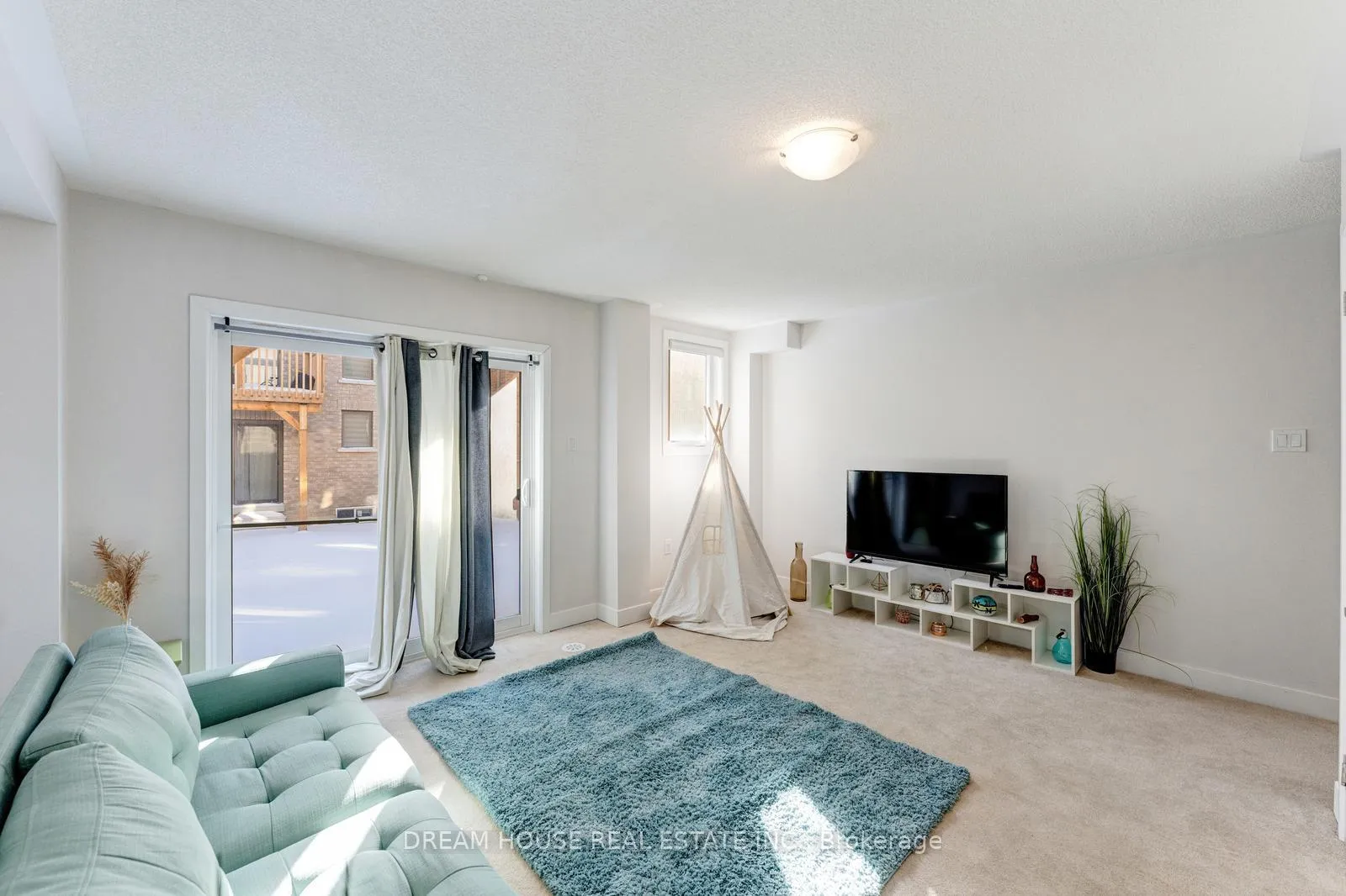 Photo 33 of Unit 108, 71 Donald Fleming Way, Whitby, Pringle Creek — HOMEH
