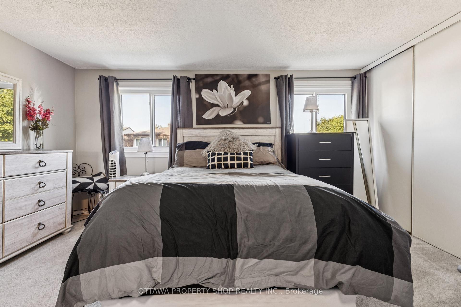 Photo 13 of 42A Woodvale Green, Ottawa, Craig Henry/Woodvale — HOMEH