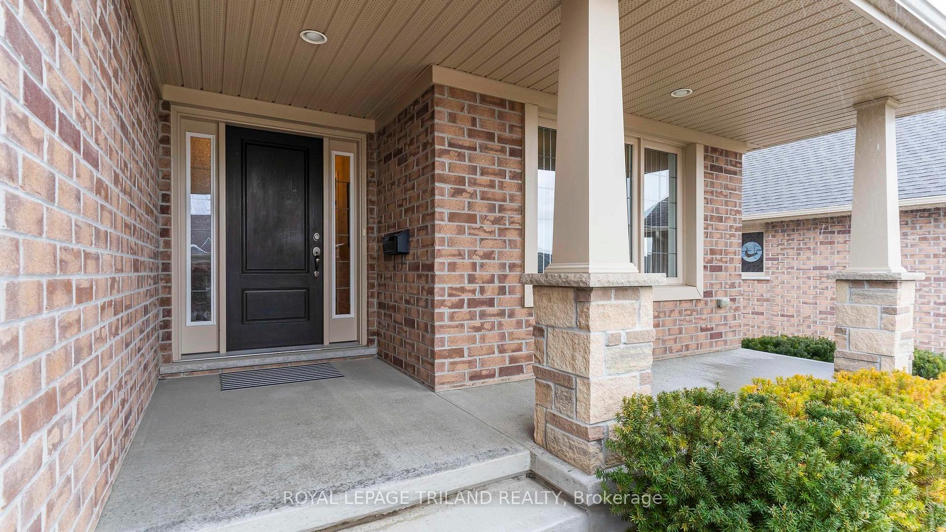 Photo 4 of Unit 25, 120 Southgate Parkway, St. Thomas — HOMEH