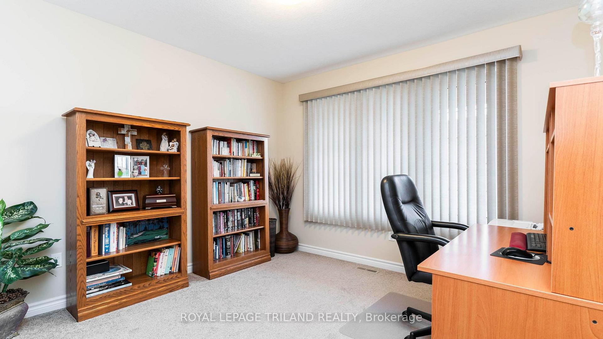 Photo 8 of Unit 25, 120 Southgate Parkway, St. Thomas — HOMEH