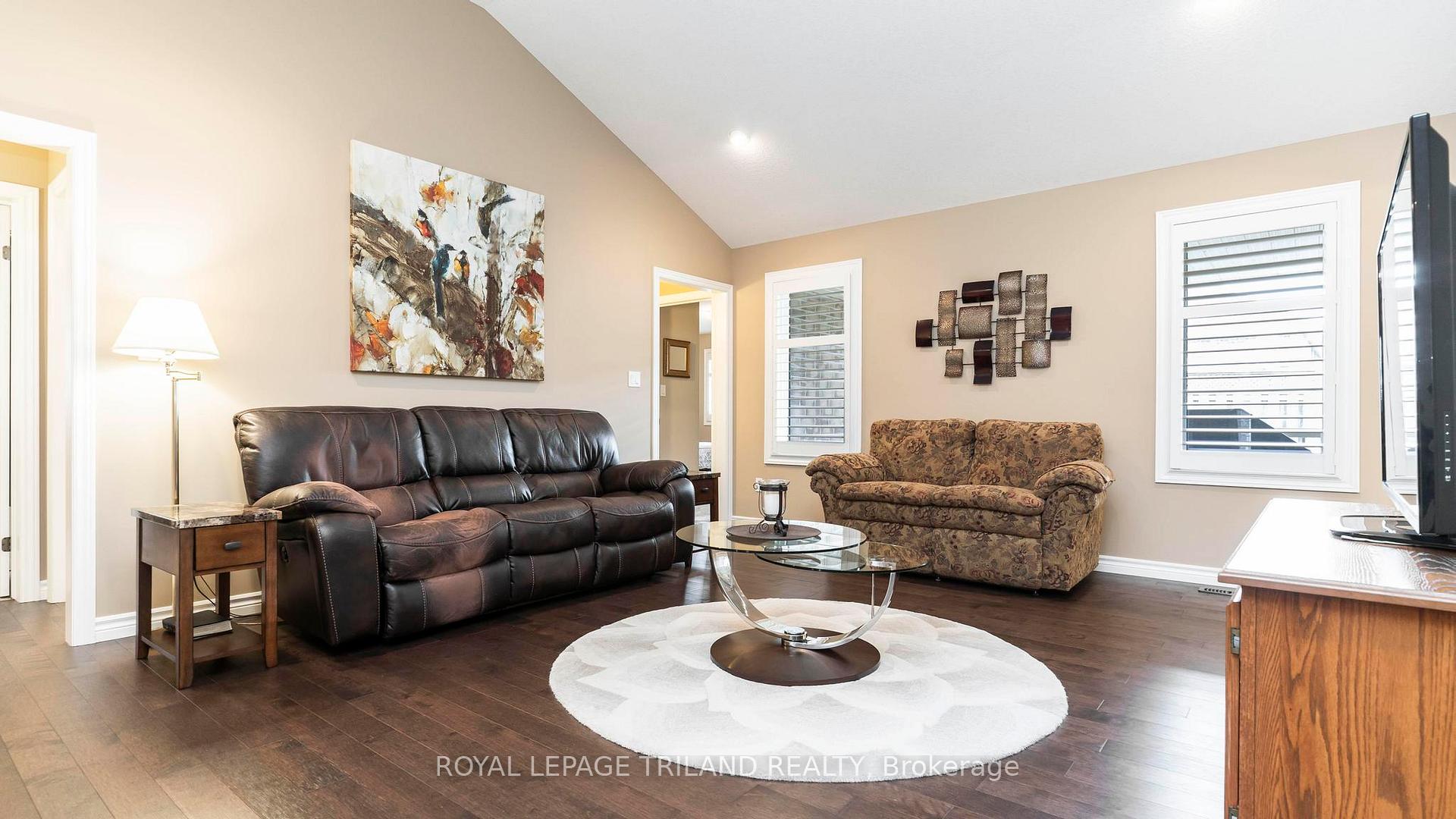 Photo 11 of Unit 25, 120 Southgate Parkway, St. Thomas — HOMEH