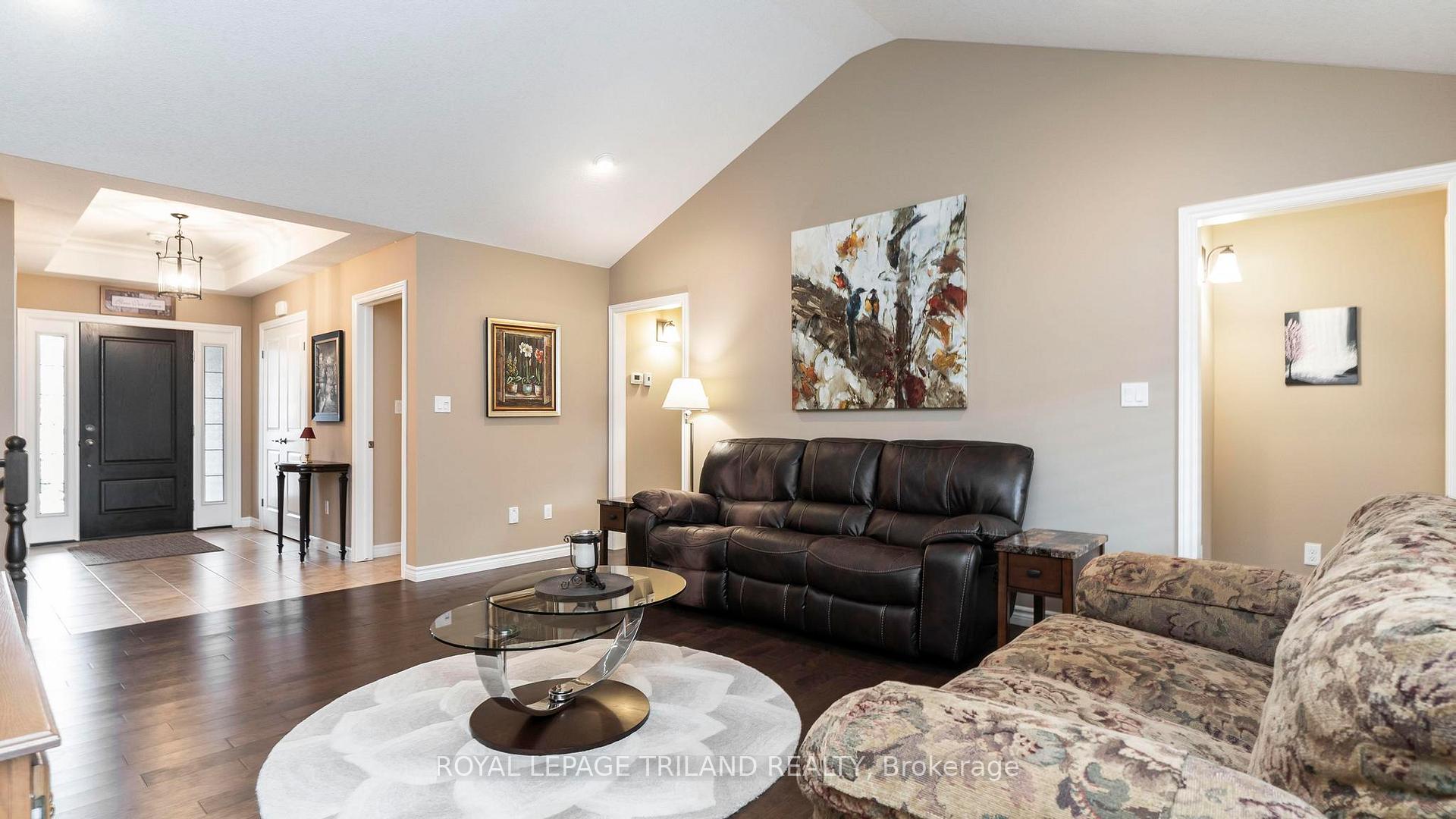 Photo 14 of Unit 25, 120 Southgate Parkway, St. Thomas — HOMEH