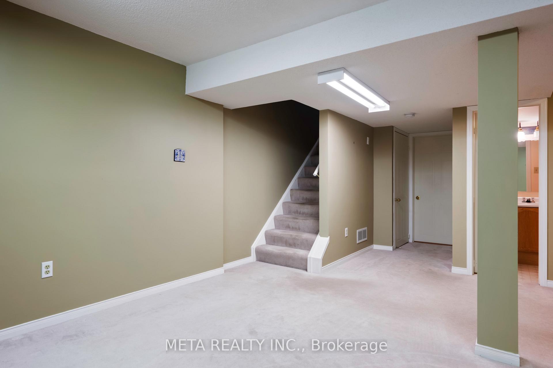 Photo 36 of Unit 30, 39 Ptarmigan Drive, Guelph, Kortright Hills — HOMEH