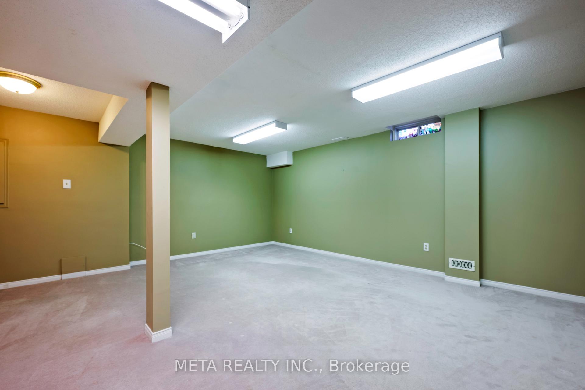 Photo 38 of Unit 30, 39 Ptarmigan Drive, Guelph, Kortright Hills — HOMEH