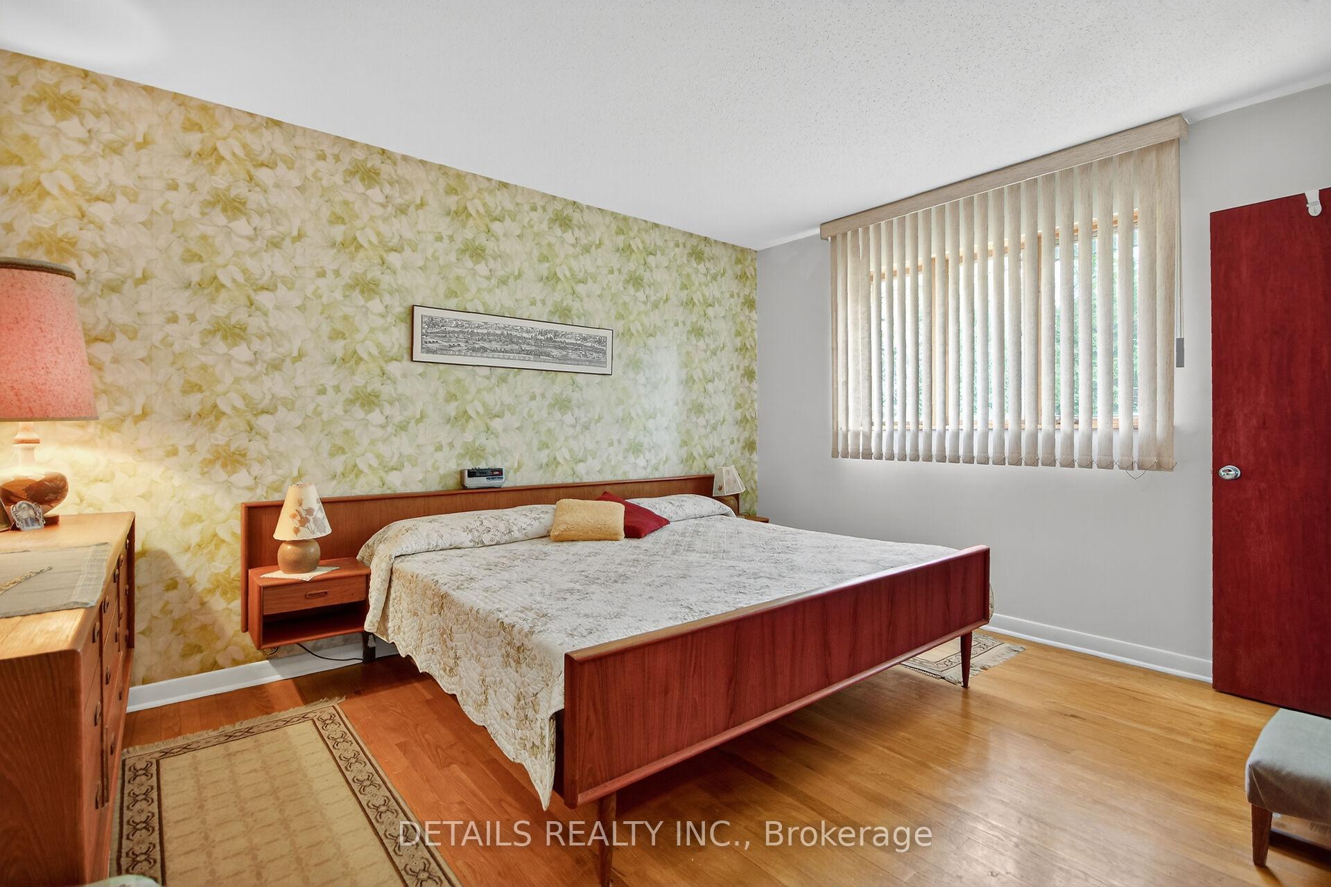 Photo 11 of 101 Hilliard Avenue, Ottawa, City View/Skyline/Fisher Heights/Parkwood Hills — HOMEH