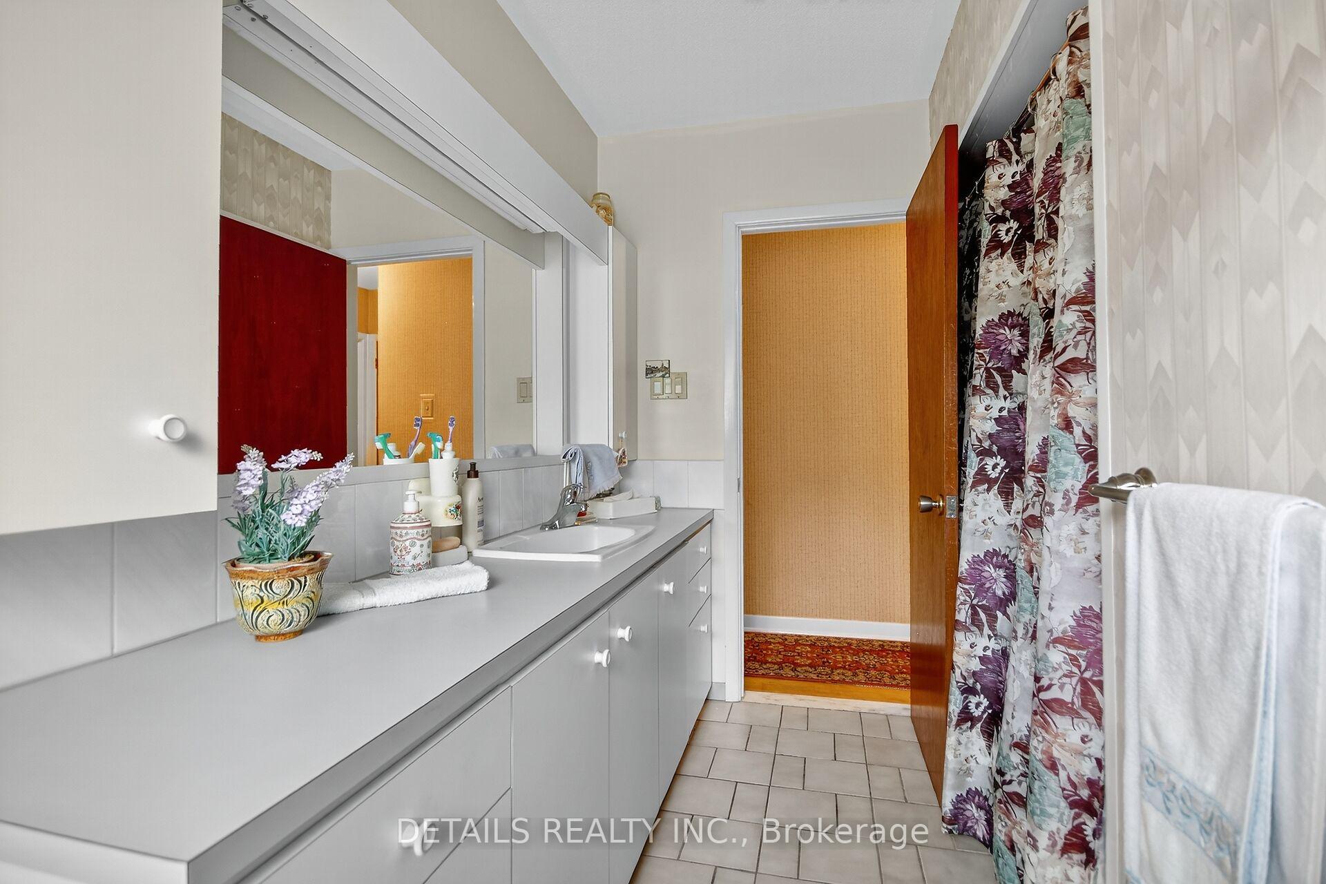 Photo 19 of 101 Hilliard Avenue, Ottawa, City View/Skyline/Fisher Heights/Parkwood Hills — HOMEH