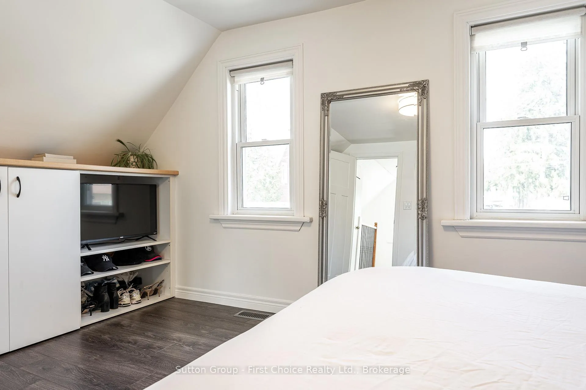 Photo 33 of 60 Jones Street, Stratford — HOMEH