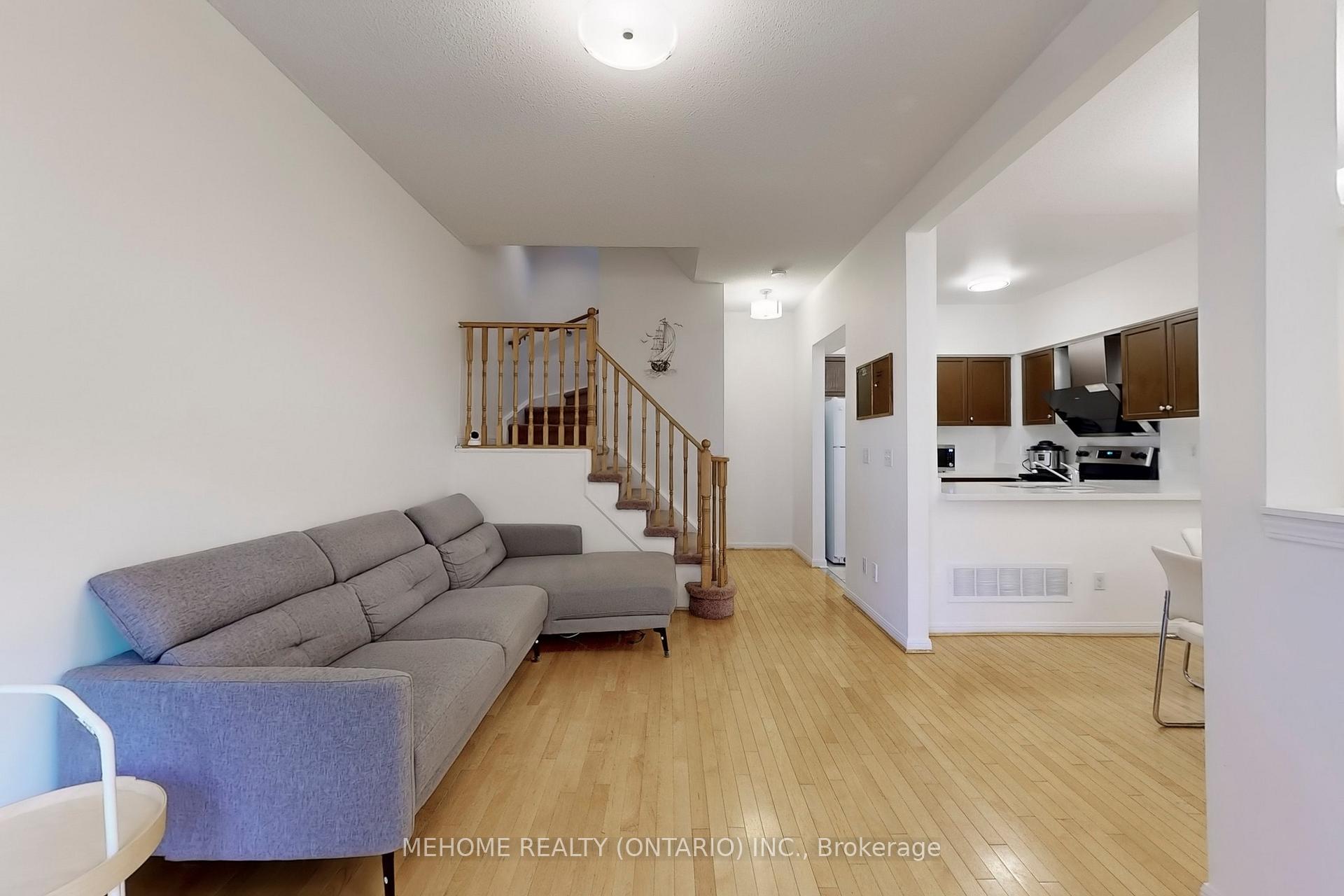 Photo 7 of Unit 5, 16 Cox Boulevard, Markham, Unionville — HOMEH