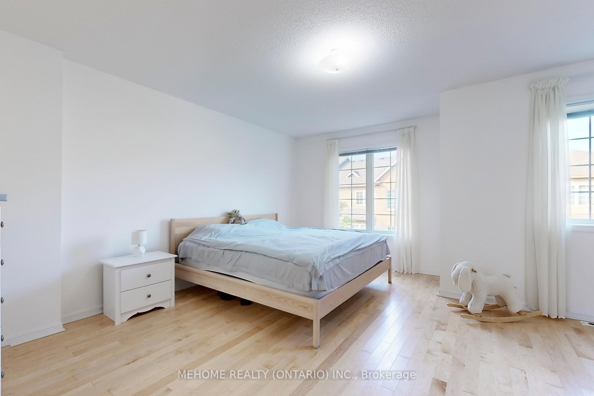 Photo 19 of Unit 5, 16 Cox Boulevard, Markham, Unionville — HOMEH