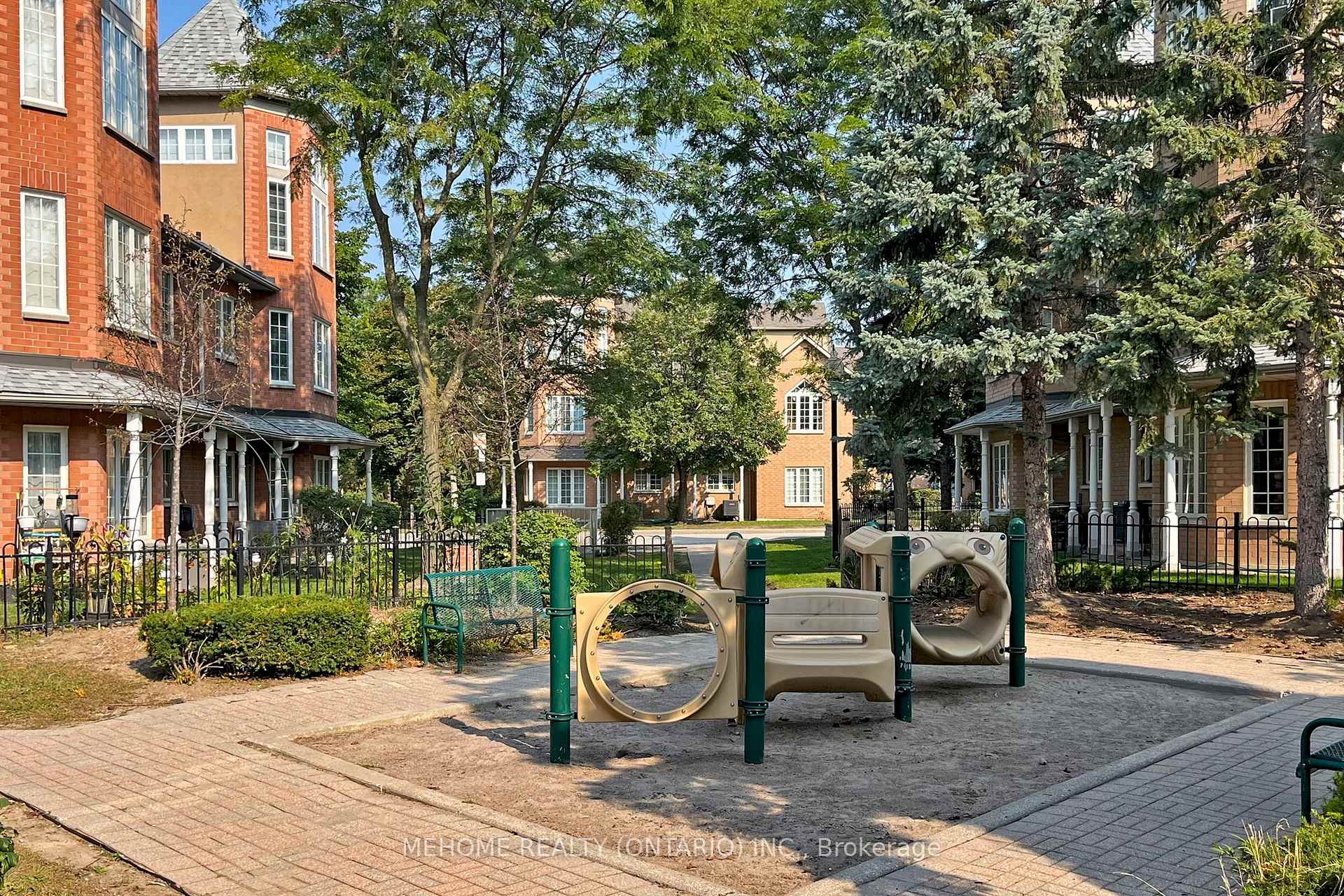 Photo 33 of Unit 5, 16 Cox Boulevard, Markham, Unionville — HOMEH